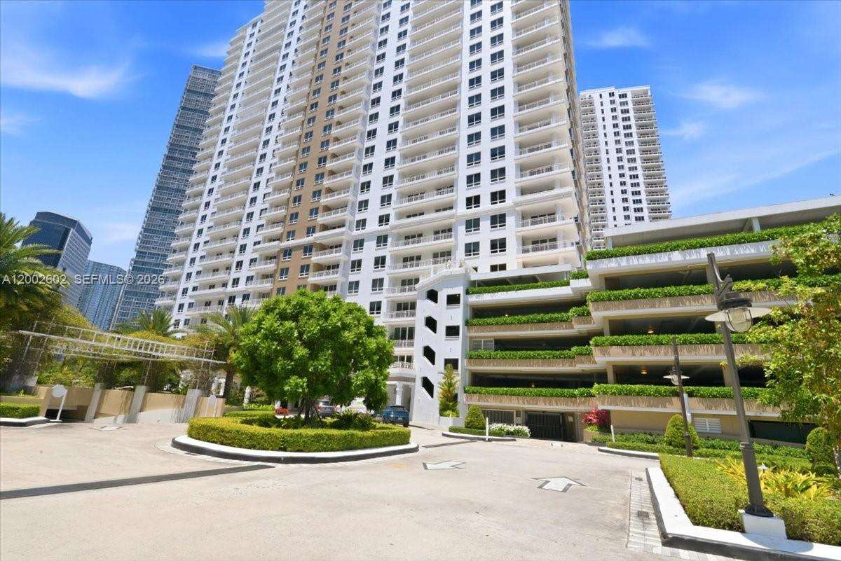 Courts Brickell Key at 801 Brickell Key Blvd, Miami, FL 33131 - For Rent photo 71