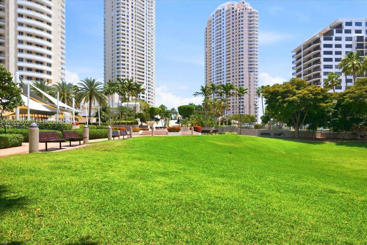 Courts Brickell Key at 801 Brickell Key Blvd, Miami, FL 33131 - For Rent photo 75