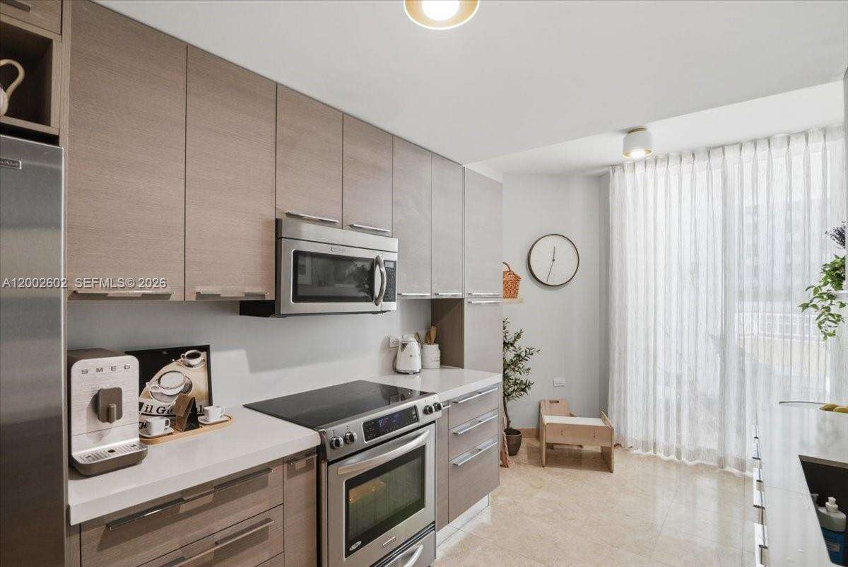 Courts Brickell Key at 801 Brickell Key Blvd, Miami, FL 33131 - For Rent photo 10