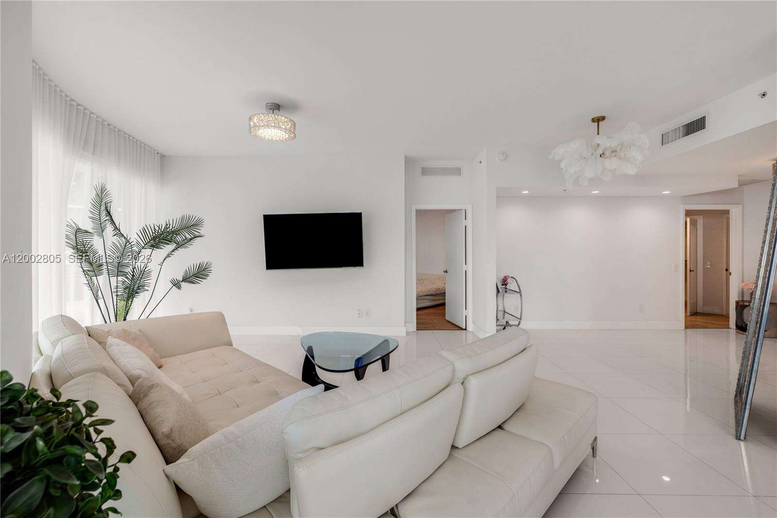 Infinity At Brickell at 60 13t St, Miami, FL 33130 - For Rent photo 4