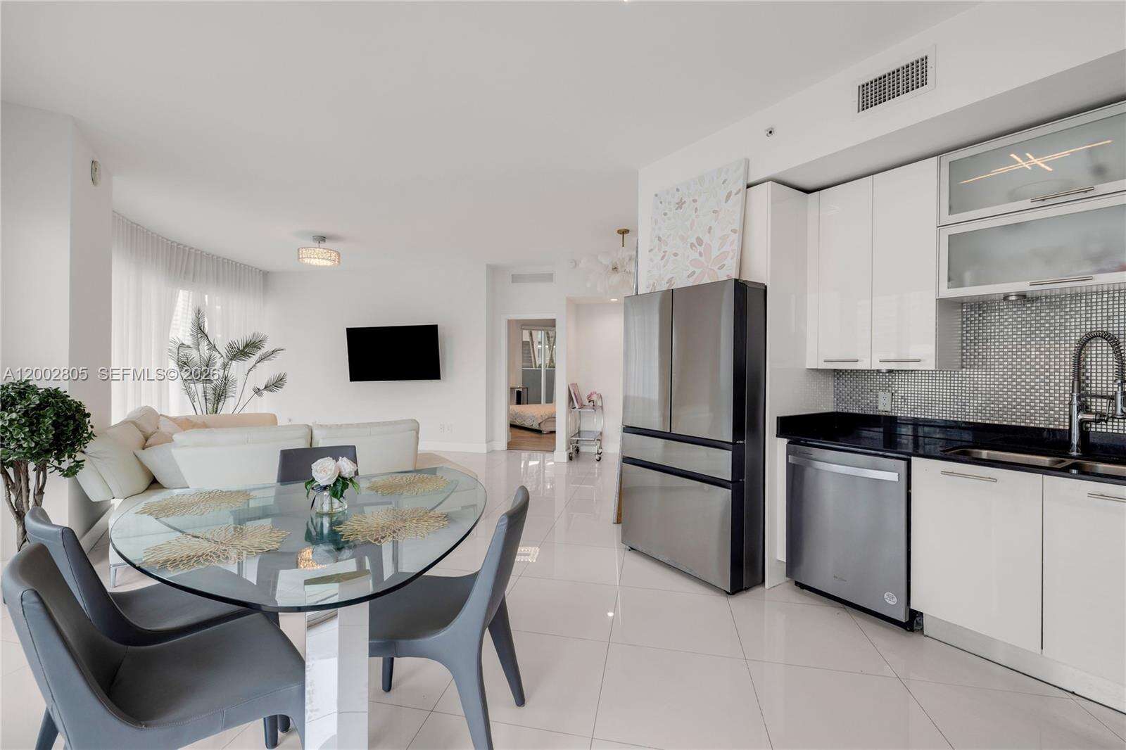 Infinity At Brickell at 60 13t St, Miami, FL 33130 - For Rent photo 8