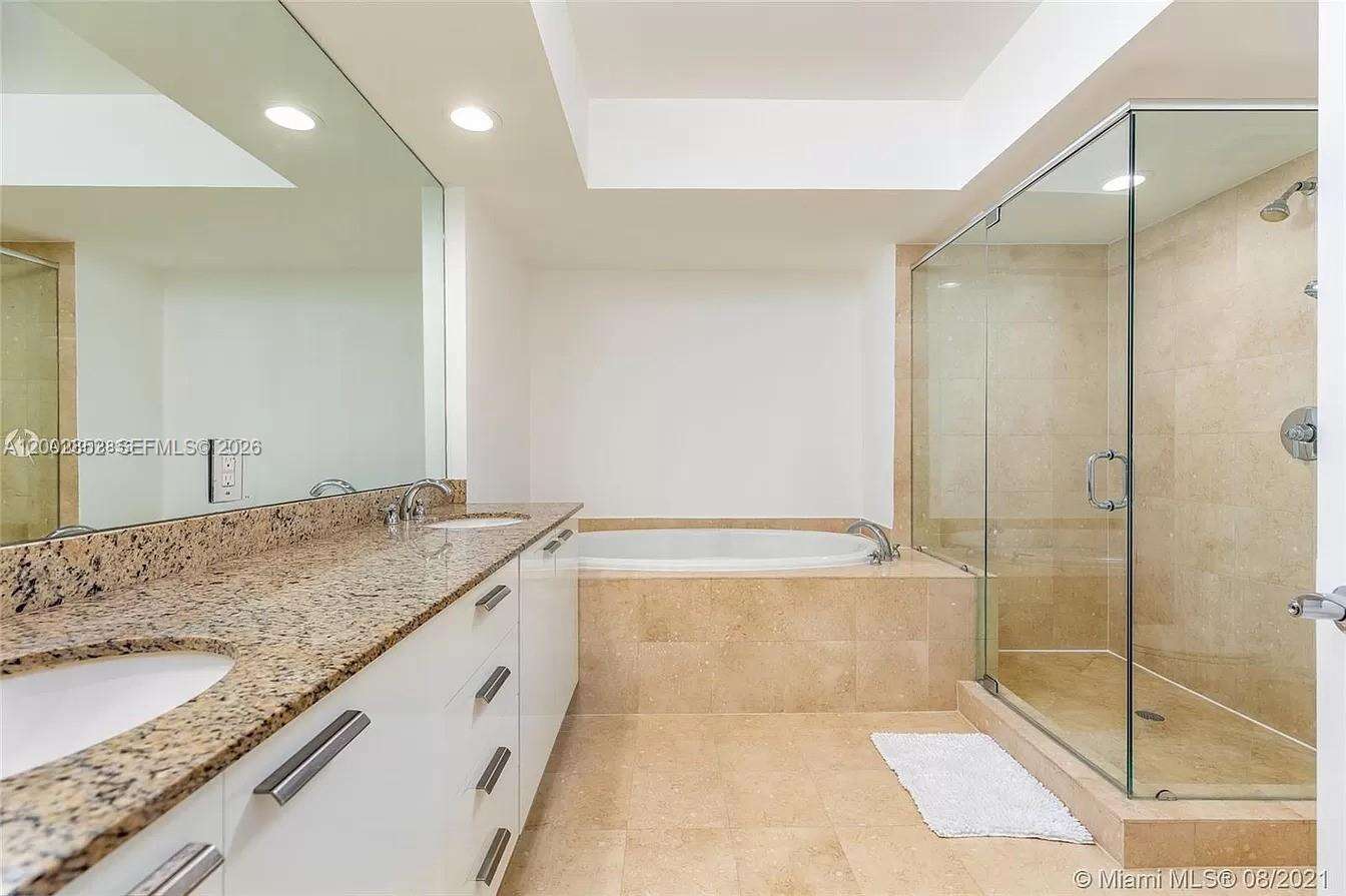 The Beach Club Two at 1830 Ocean Dr, Hallandale Beach, FL 33009 - For Rent photo 13