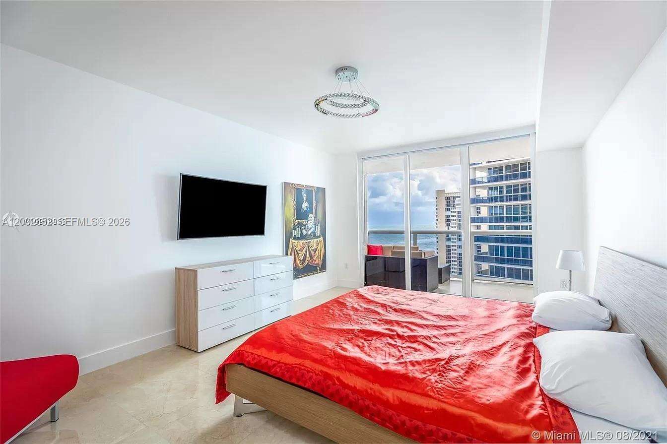 The Beach Club Two at 1830 Ocean Dr, Hallandale Beach, FL 33009 - For Rent photo 14
