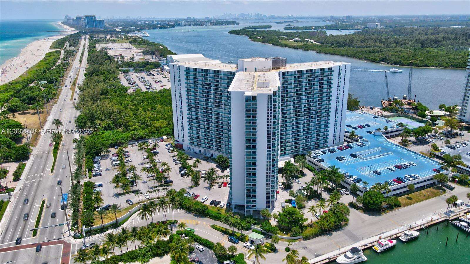 Arlen House at 100 Bayview Dr, Sunny Isles Beach, FL 33160 - For Rent photo 3