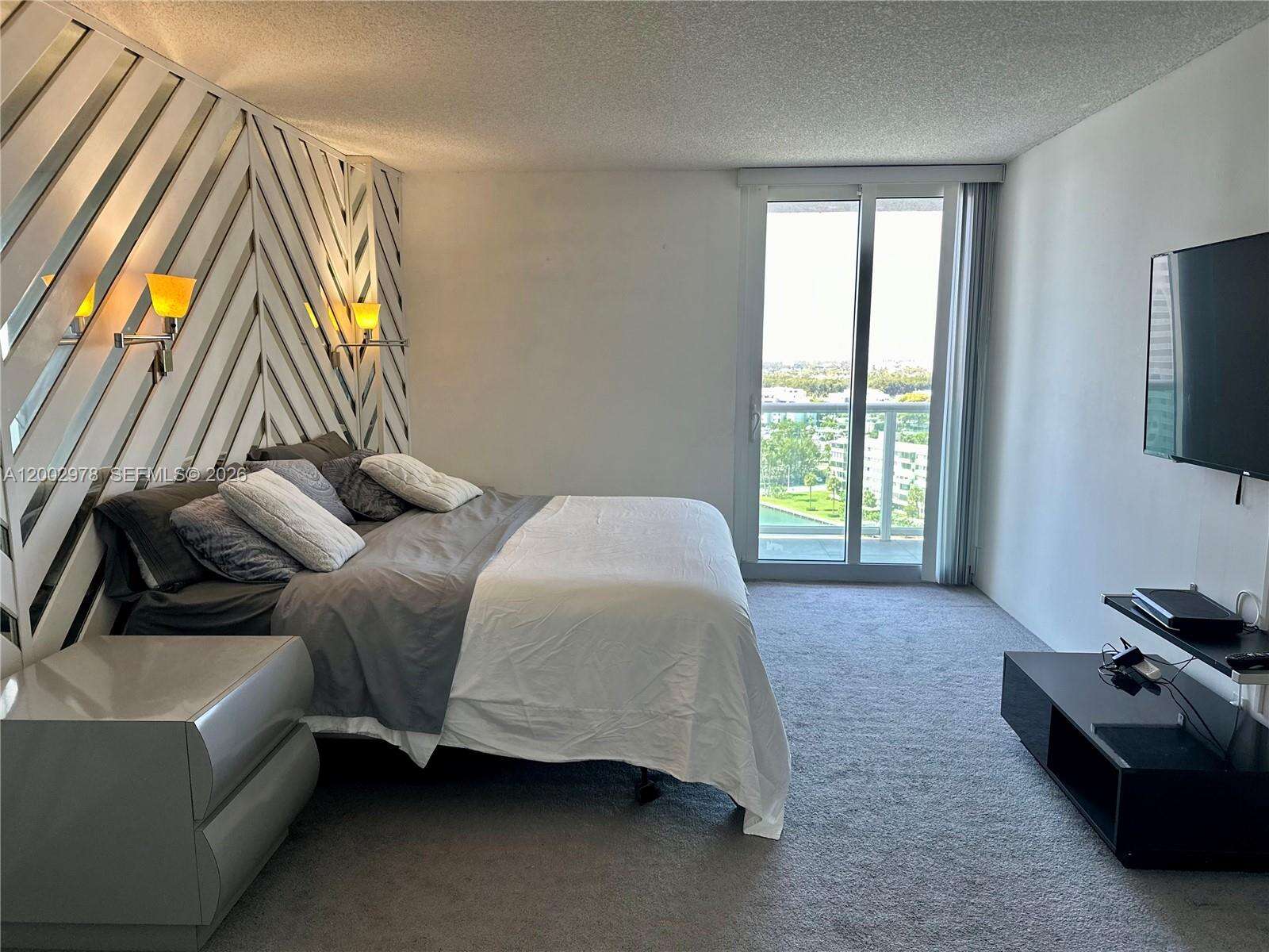 Arlen House at 100 Bayview Dr, Sunny Isles Beach, FL 33160 - For Rent photo 21