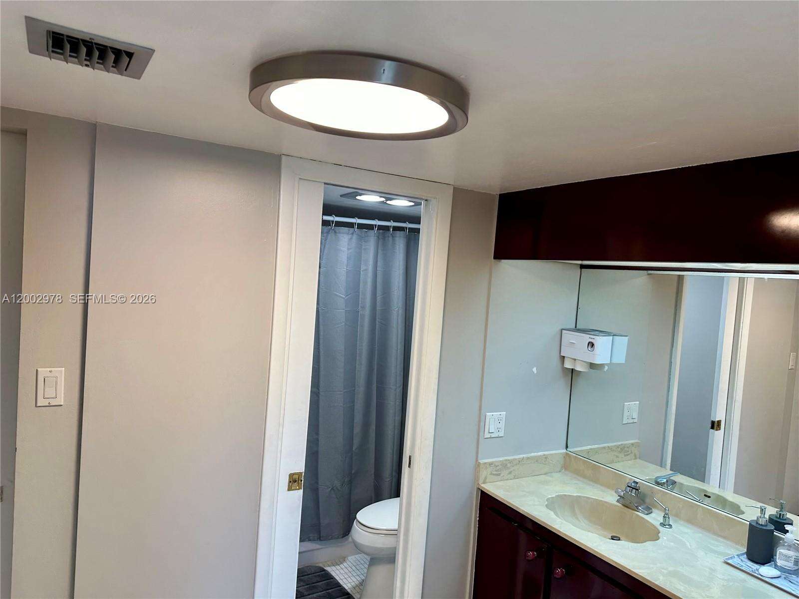 Arlen House at 100 Bayview Dr, Sunny Isles Beach, FL 33160 - For Rent photo 25