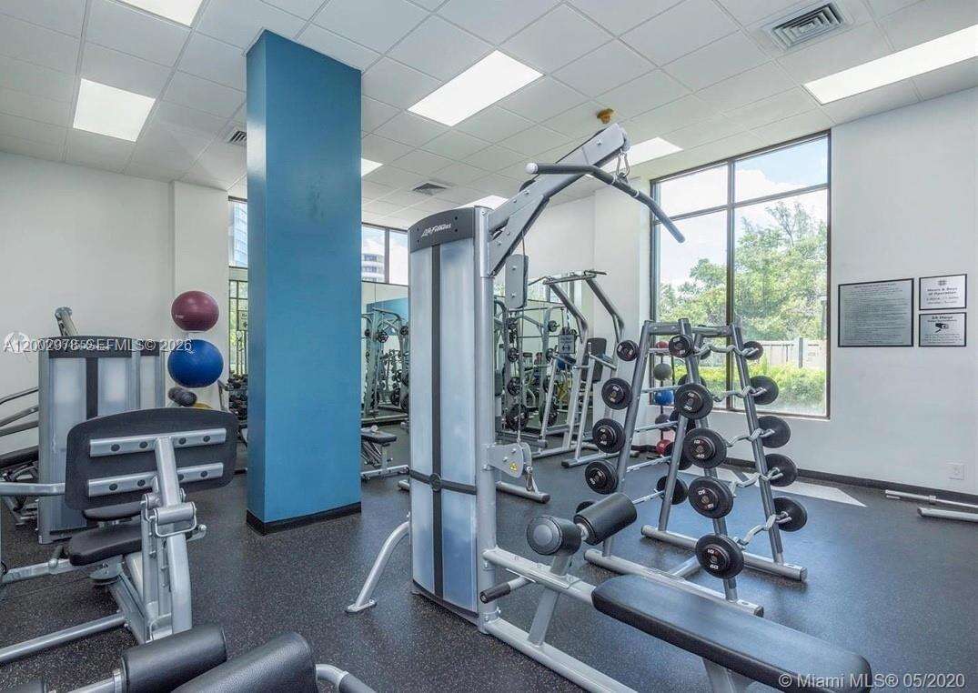 Arlen House at 100 Bayview Dr, Sunny Isles Beach, FL 33160 - For Rent photo 52