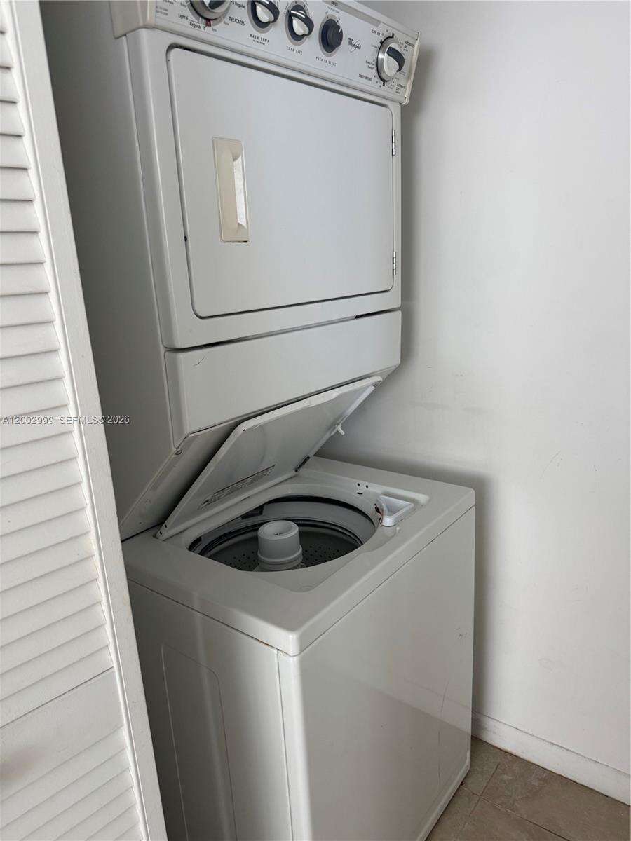 Vizcayne South at 253 2 St, Miami, FL 33132 - For Rent photo 7
