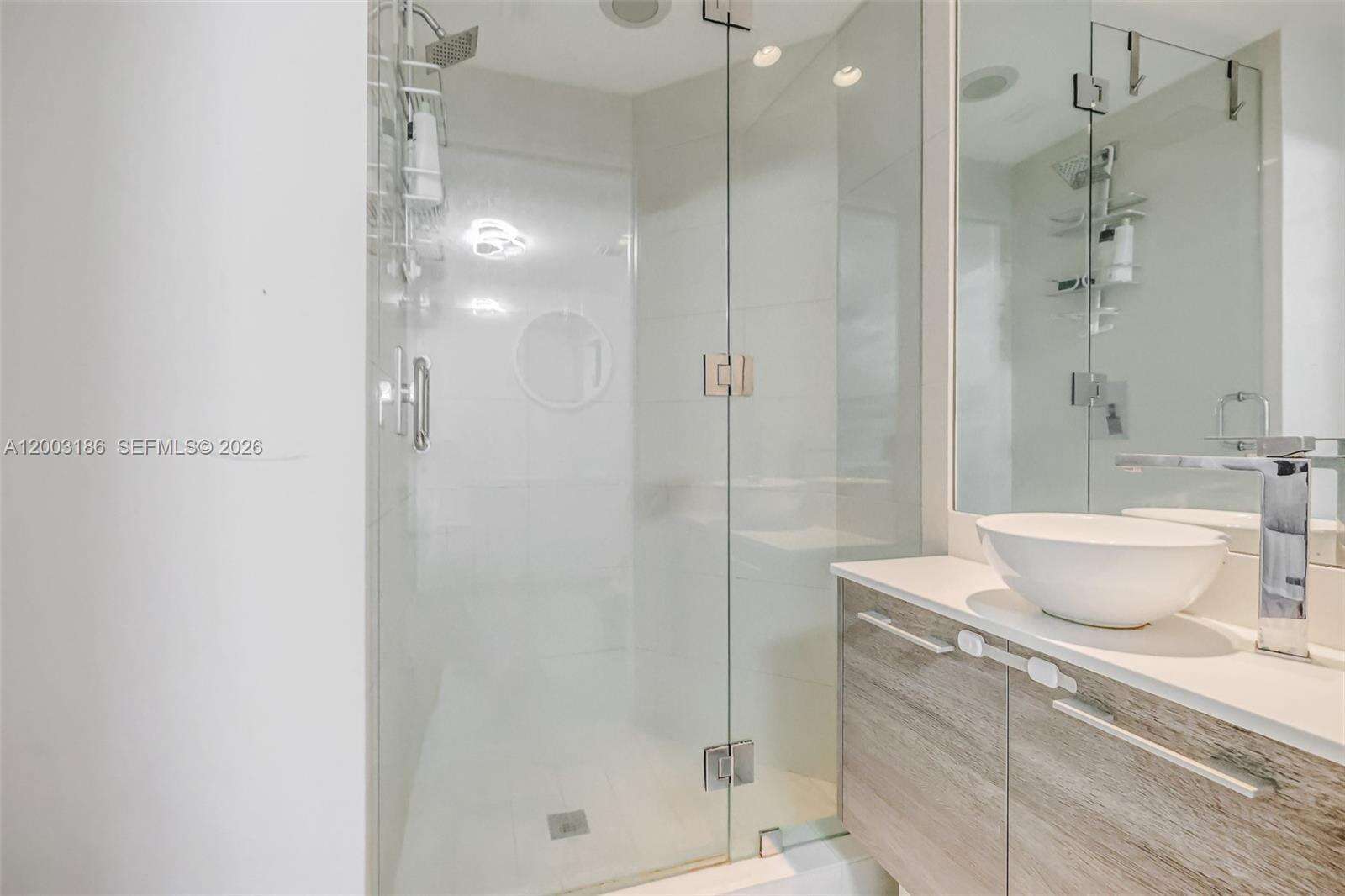 Paraiso Bay at 650 32 St, Miami, FL 33137 - For Rent photo 9