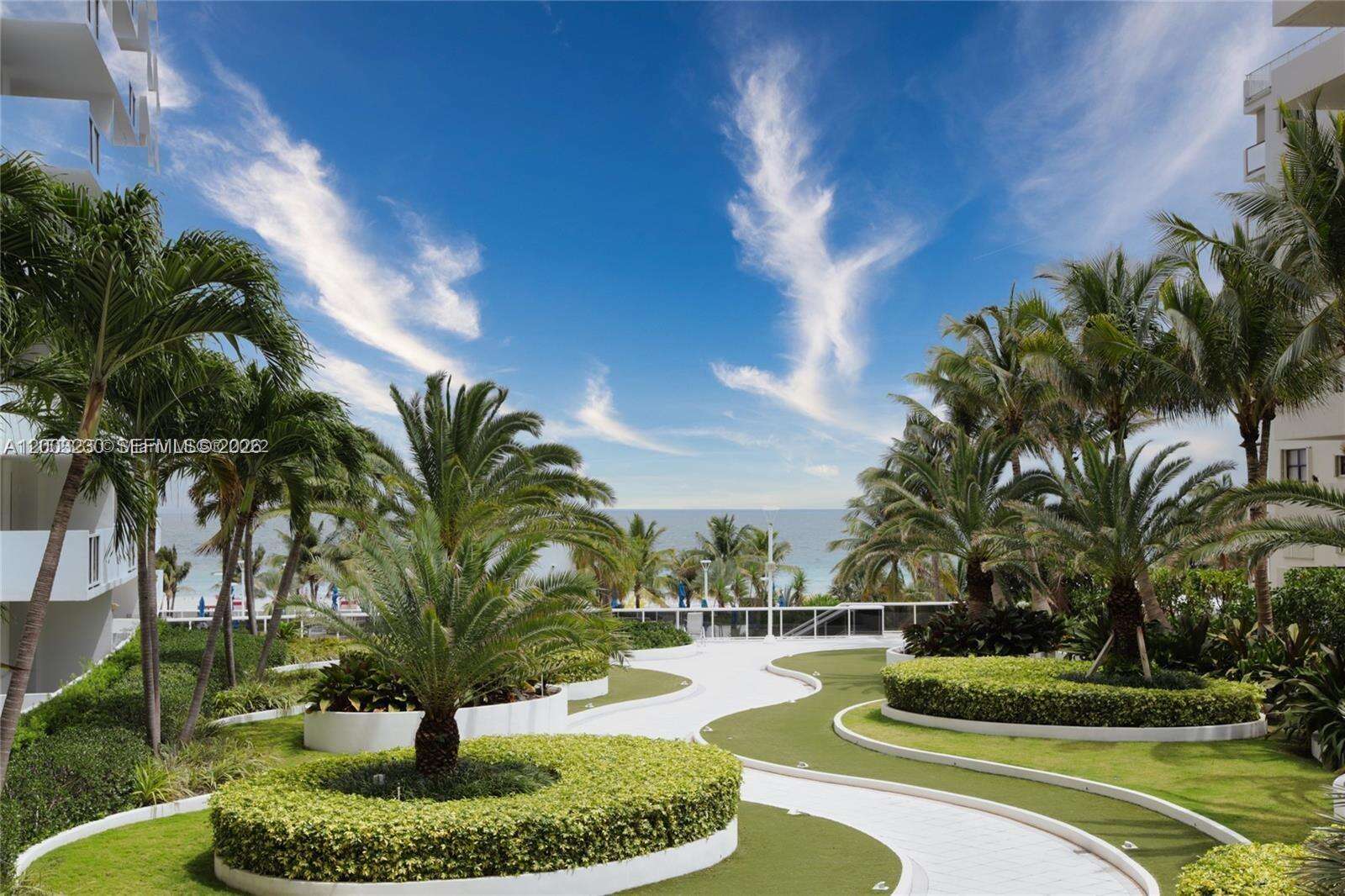 Decoplage at 100 Lincoln Rd, Miami Beach, FL 33139 - For Rent photo 13