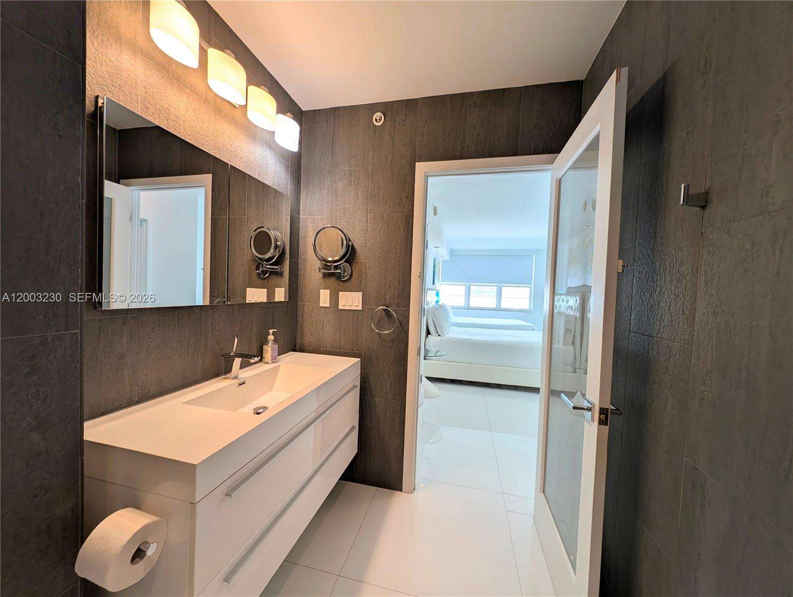 Decoplage at 100 Lincoln Rd, Miami Beach, FL 33139 - For Rent photo 8