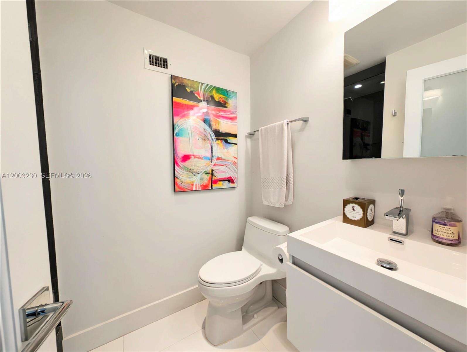 Decoplage at 100 Lincoln Rd, Miami Beach, FL 33139 - For Rent photo 9