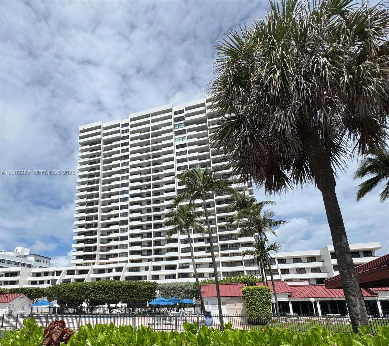 Club Atlantis at 2555 Collins Ave, Miami Beach, FL 33140 - For Rent photo 25