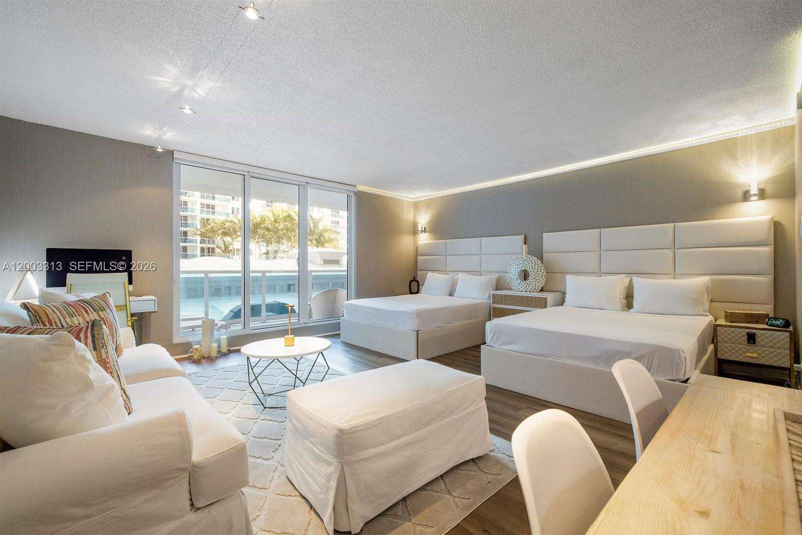 Roney Palace at 2301 Collins Ave, Miami Beach, FL 33139 - For Rent photo 9