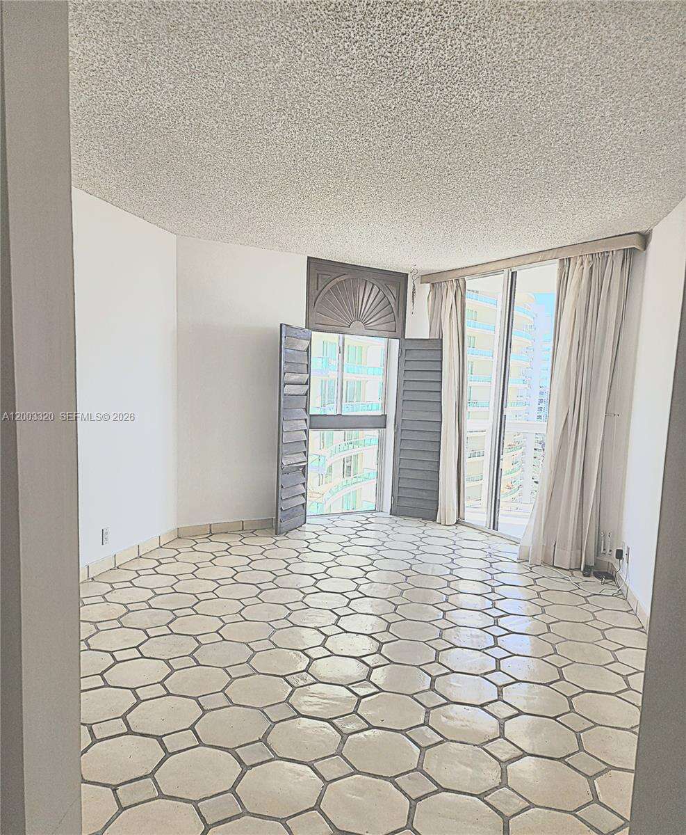 The Landmark at 20185 Country Club Dr, Aventura, FL 33180 - For Rent photo 18
