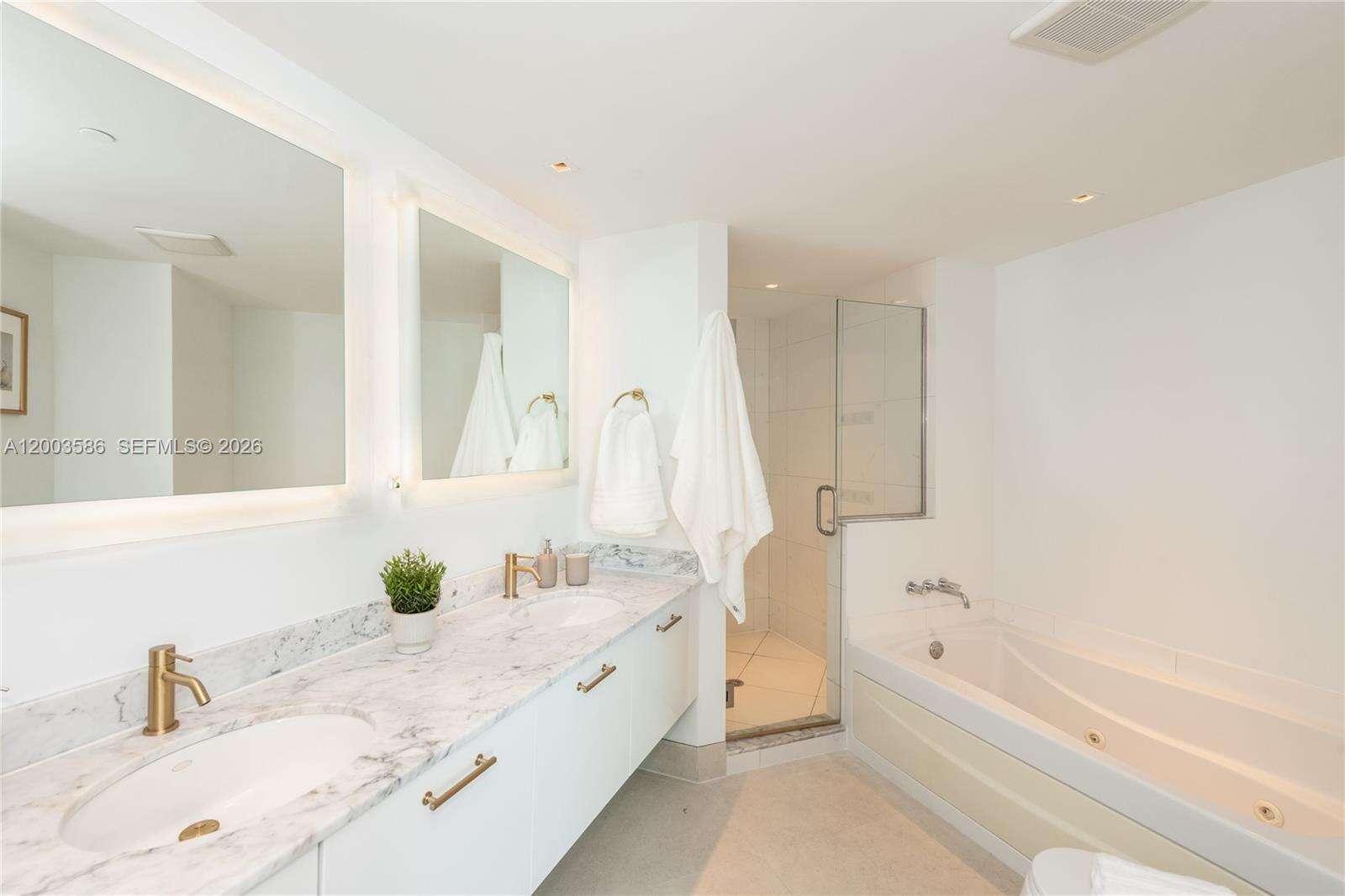 500 Brickell at 500 Brickell Ave, Miami, FL 33131 - For Rent photo 14