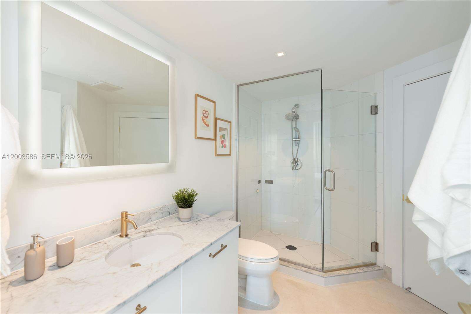 500 Brickell at 500 Brickell Ave, Miami, FL 33131 - For Rent photo 17