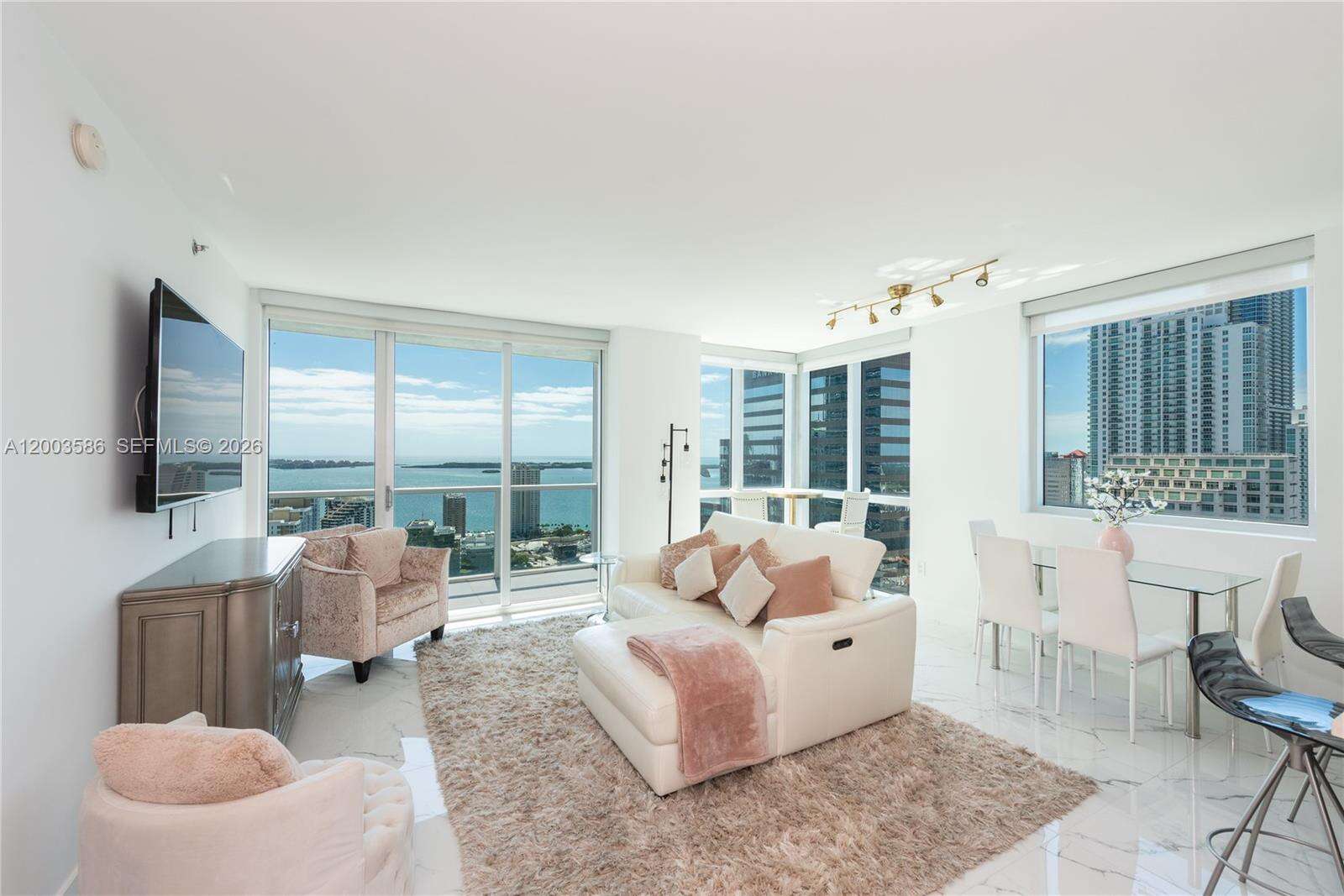 500 Brickell at 500 Brickell Ave, Miami, FL 33131 - For Rent photo 6