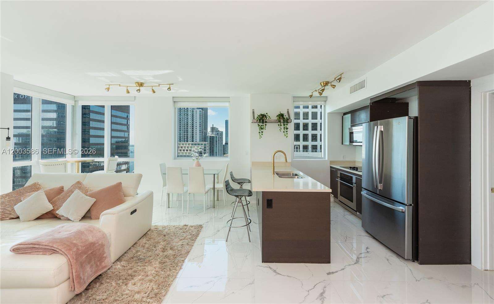 500 Brickell at 500 Brickell Ave, Miami, FL 33131 - For Rent photo 9
