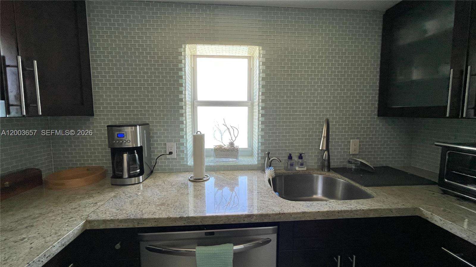 Arlen Beach at 5701 Collins Ave, Miami Beach, FL 33140 - For Rent photo 13