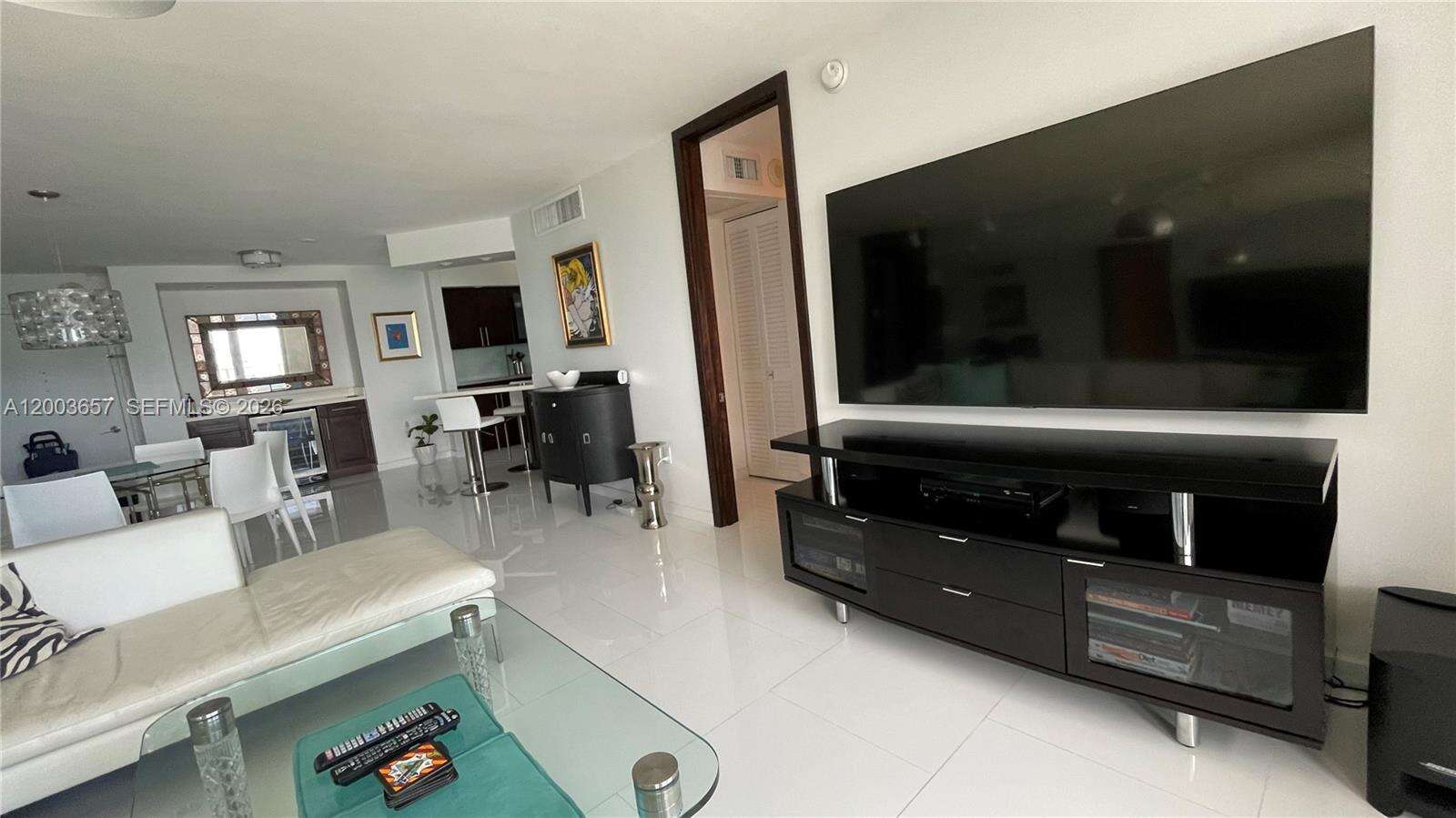 Arlen Beach at 5701 Collins Ave, Miami Beach, FL 33140 - For Rent photo 22
