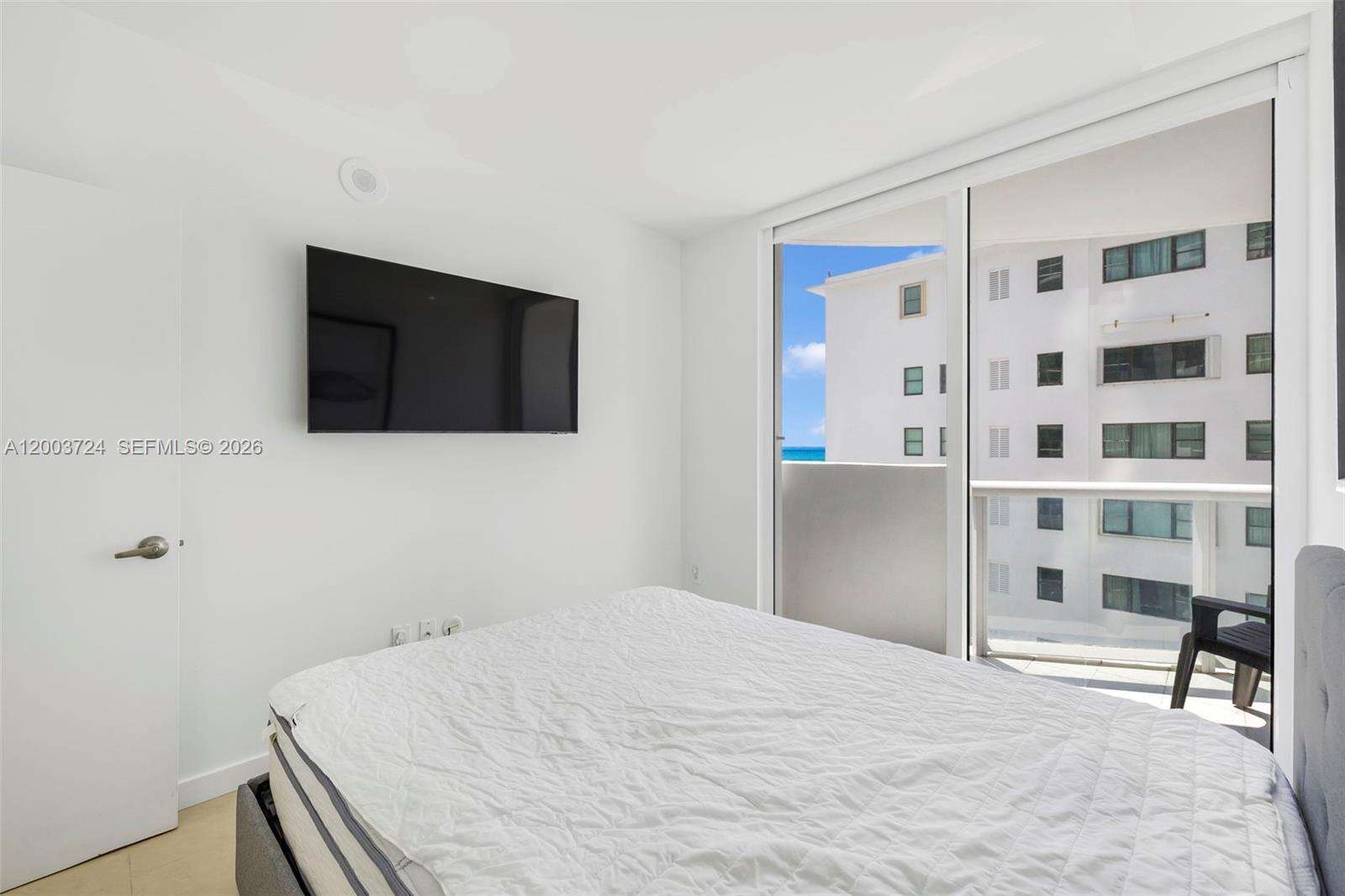 Akoya at 6365 Collins Ave, Miami Beach, FL 33141 - For Rent photo 17