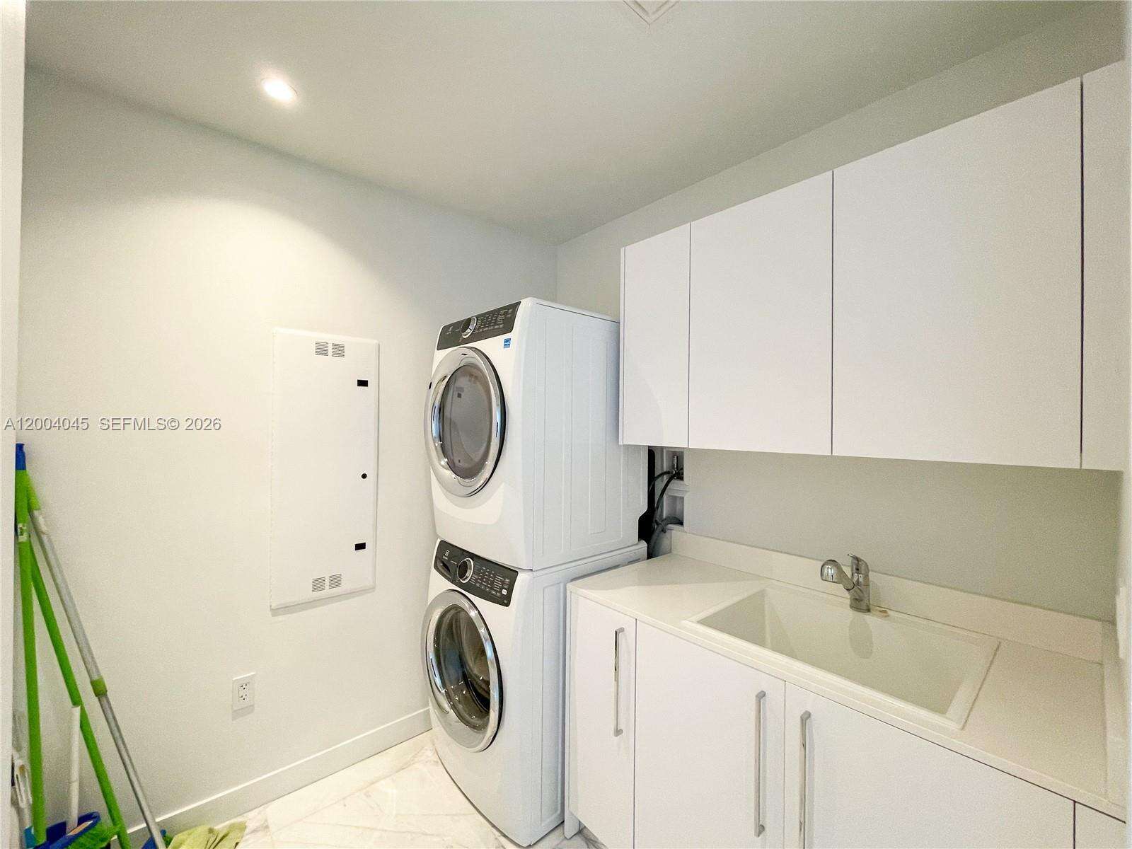 Ritz Carlton Residences at 15701 Collins Ave, Sunny Isles Beach, FL 33160 - For Rent photo 26