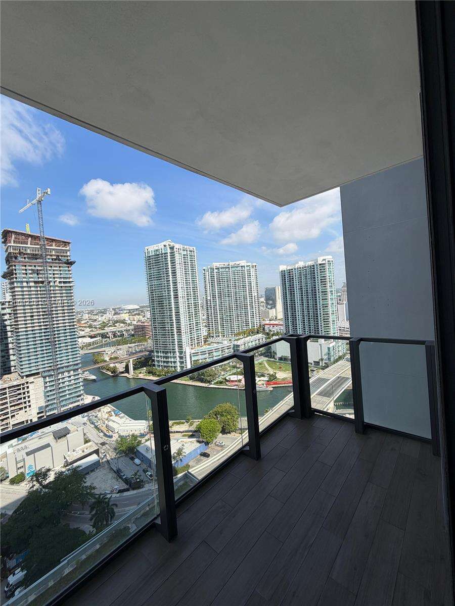 Reach Brickell at 68 6 St, Miami, FL 33131 - For Rent photo 15