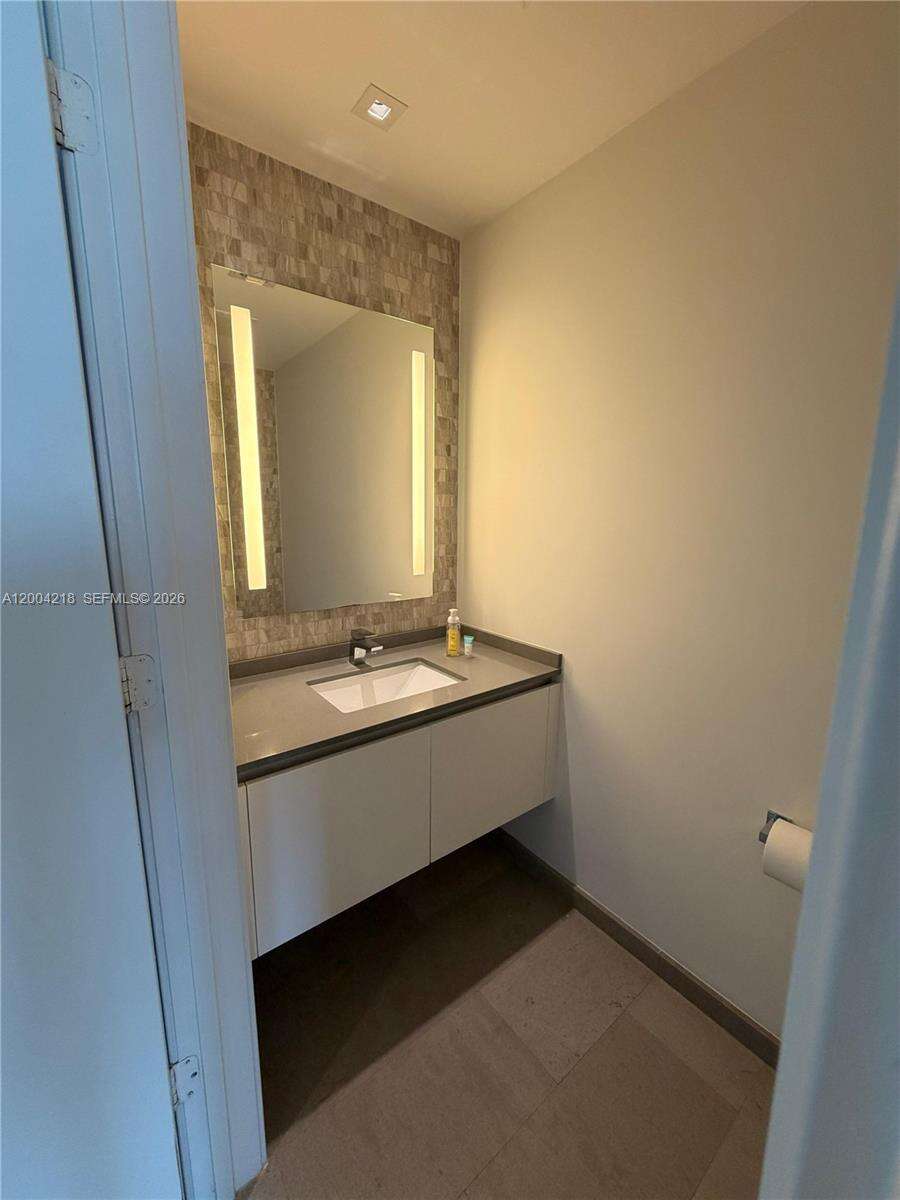 Reach Brickell at 68 6 St, Miami, FL 33131 - For Rent photo 16