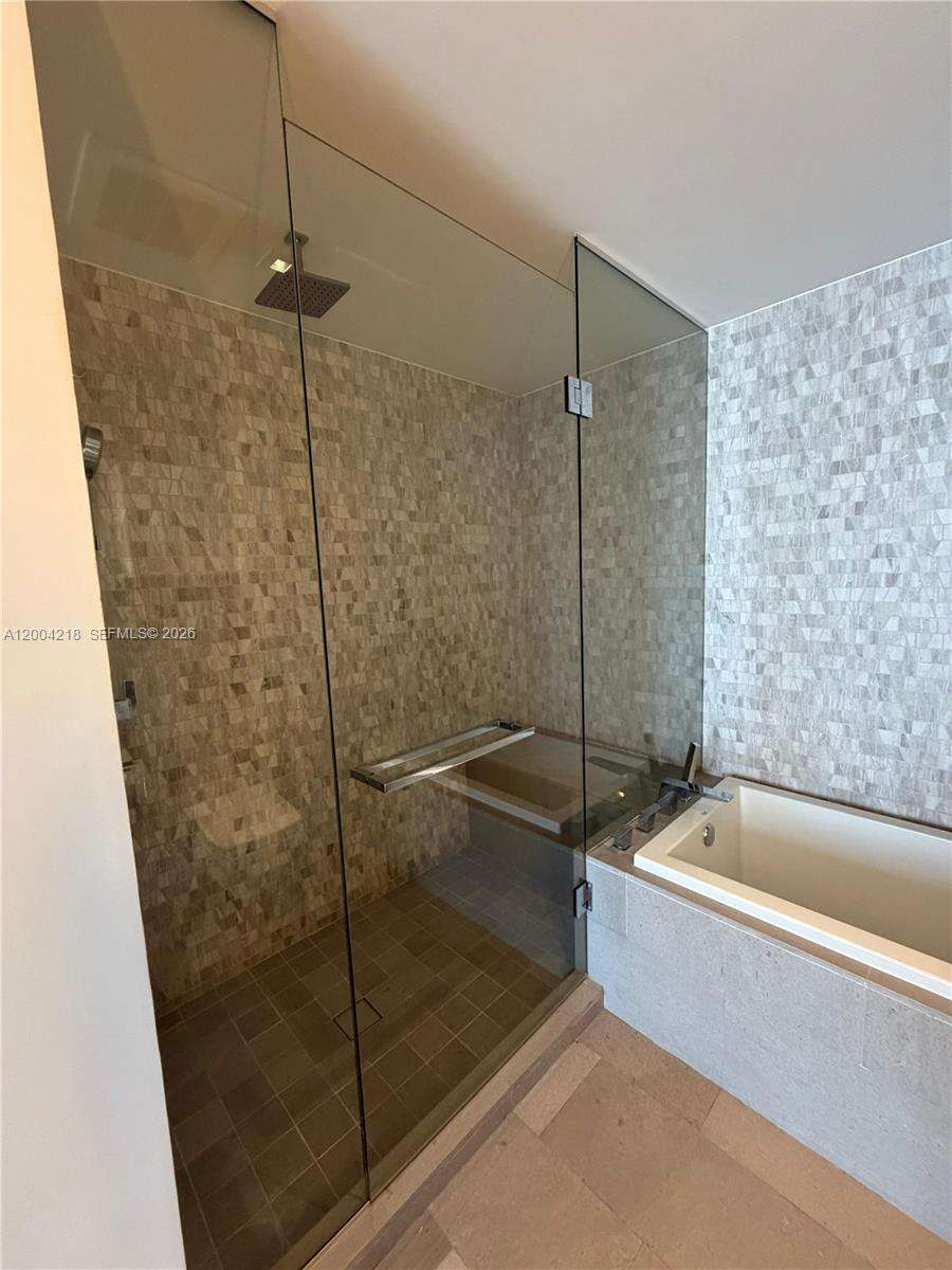 Reach Brickell at 68 6 St, Miami, FL 33131 - For Rent photo 8