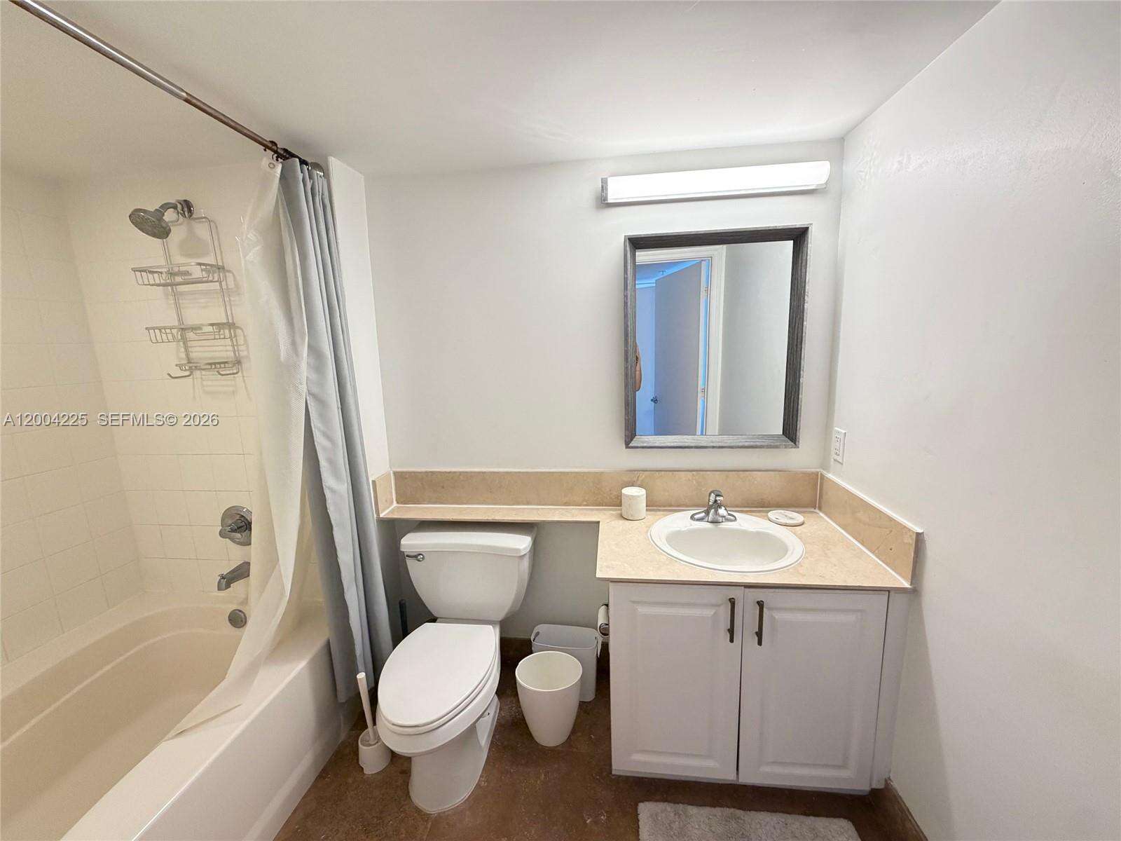 Yacht Club At Portofino at 90 Alton Rd, Miami Beach, FL 33139 - For Rent photo 8