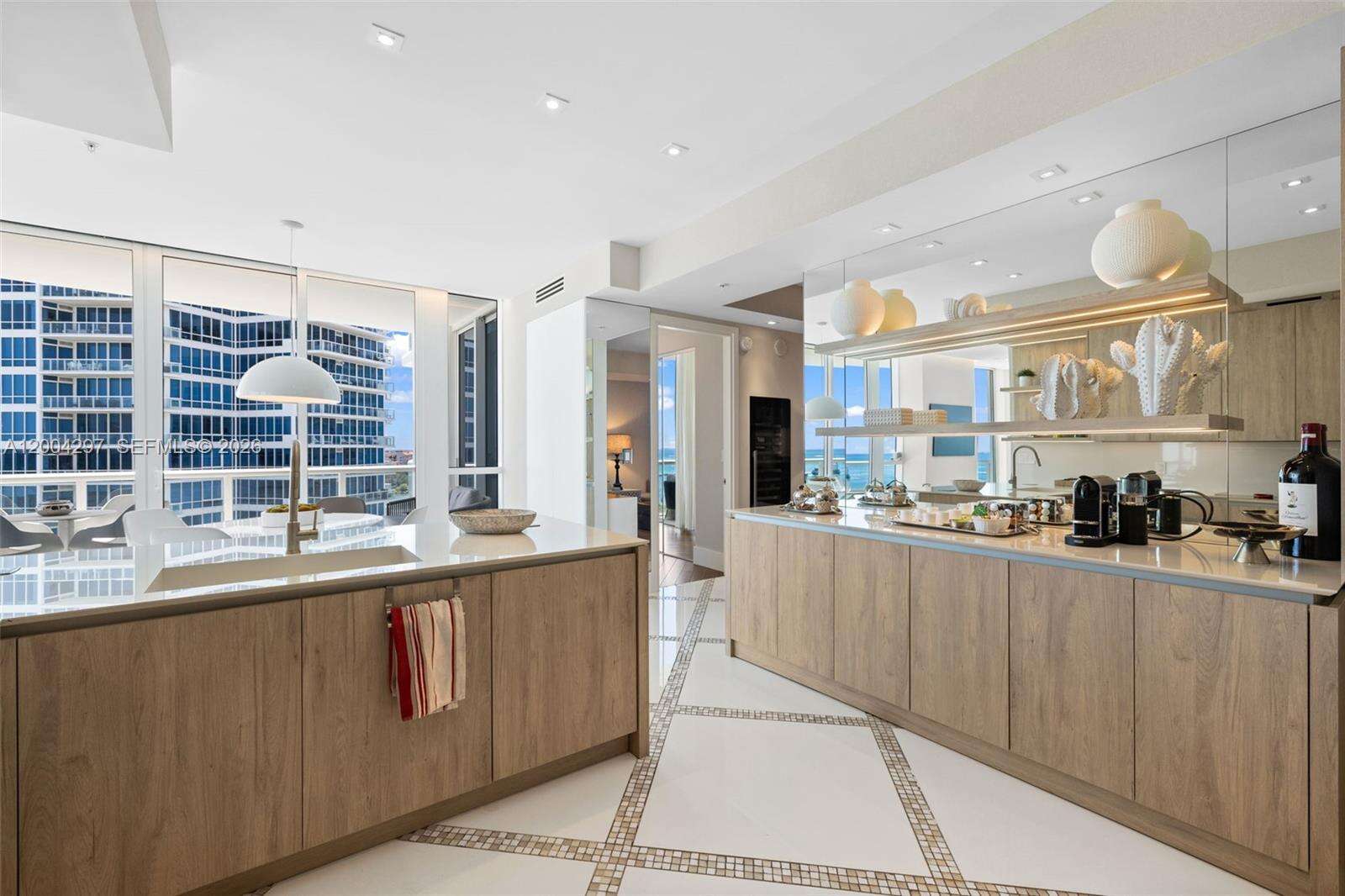 Continuum North Tower at 50 Pointe Dr, Miami Beach, FL 33139 - For Rent photo 16