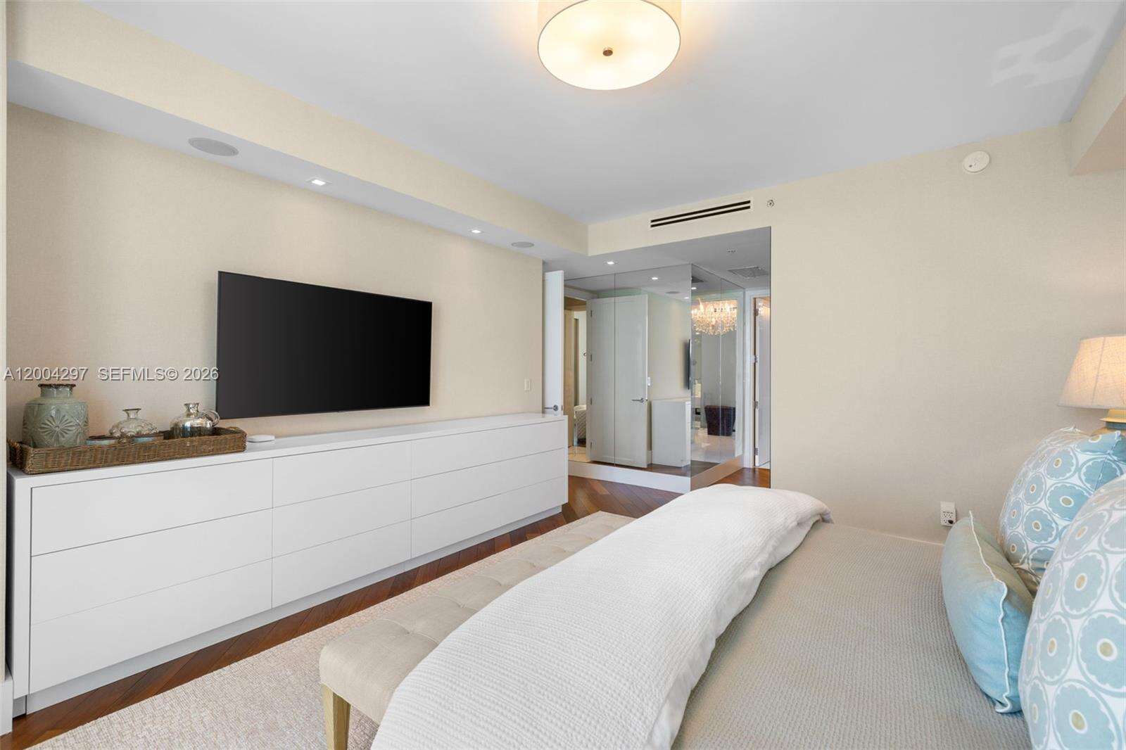 Continuum North Tower at 50 Pointe Dr, Miami Beach, FL 33139 - For Rent photo 24