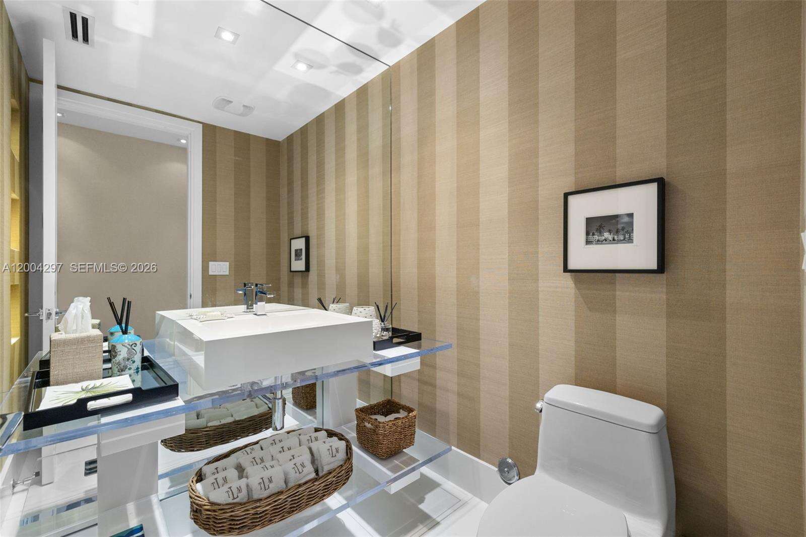 Continuum North Tower at 50 Pointe Dr, Miami Beach, FL 33139 - For Rent photo 44