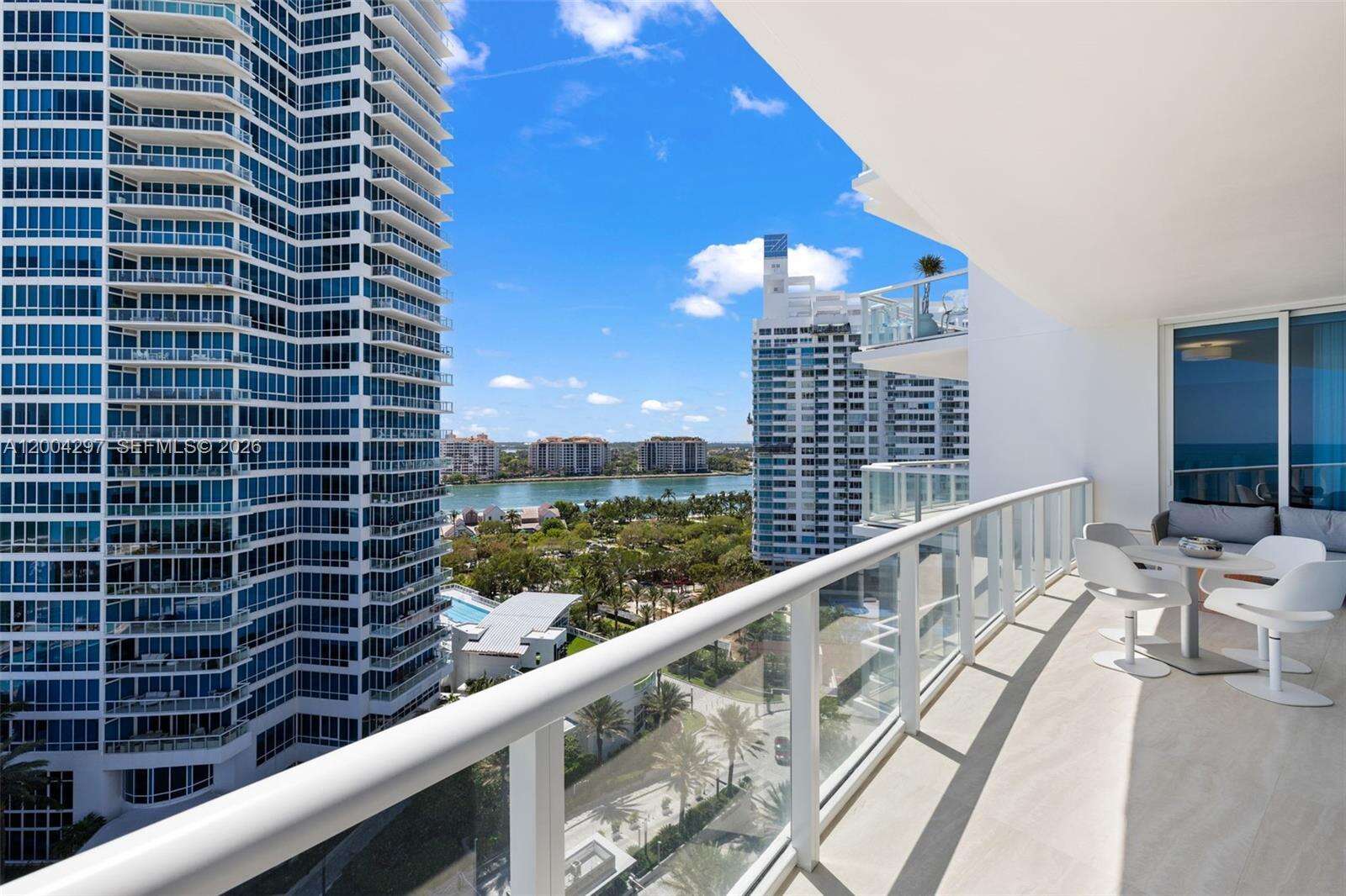 Continuum North Tower at 50 Pointe Dr, Miami Beach, FL 33139 - For Rent photo 45