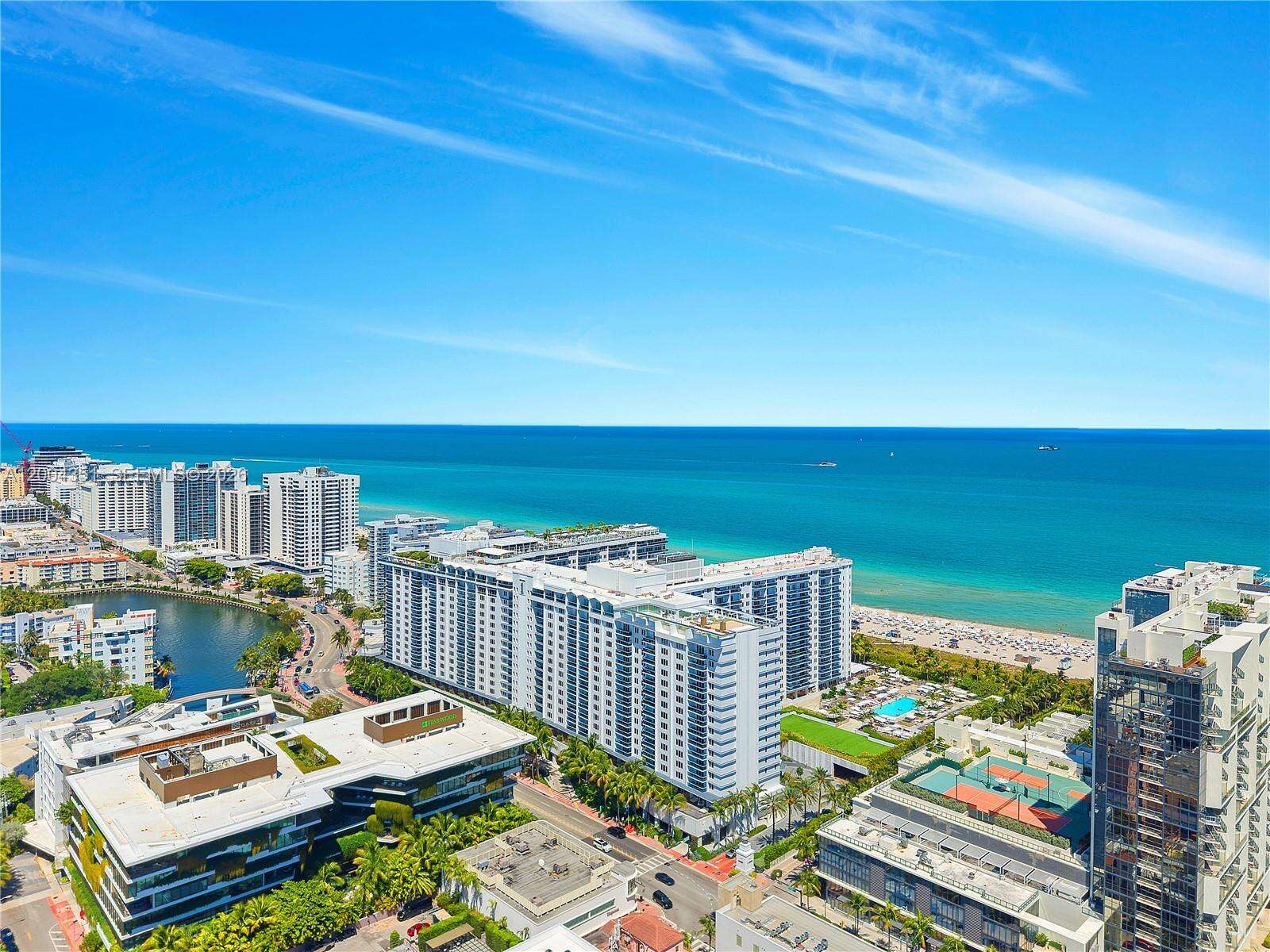 Roney Palace at 2301 Collins Ave, Miami Beach, FL 33139 - For Rent photo 16
