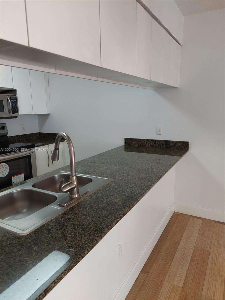 The Club At Brickell Bay at 1200 Brickell Bay Dr, Miami, FL 33131 - For Rent photo 14
