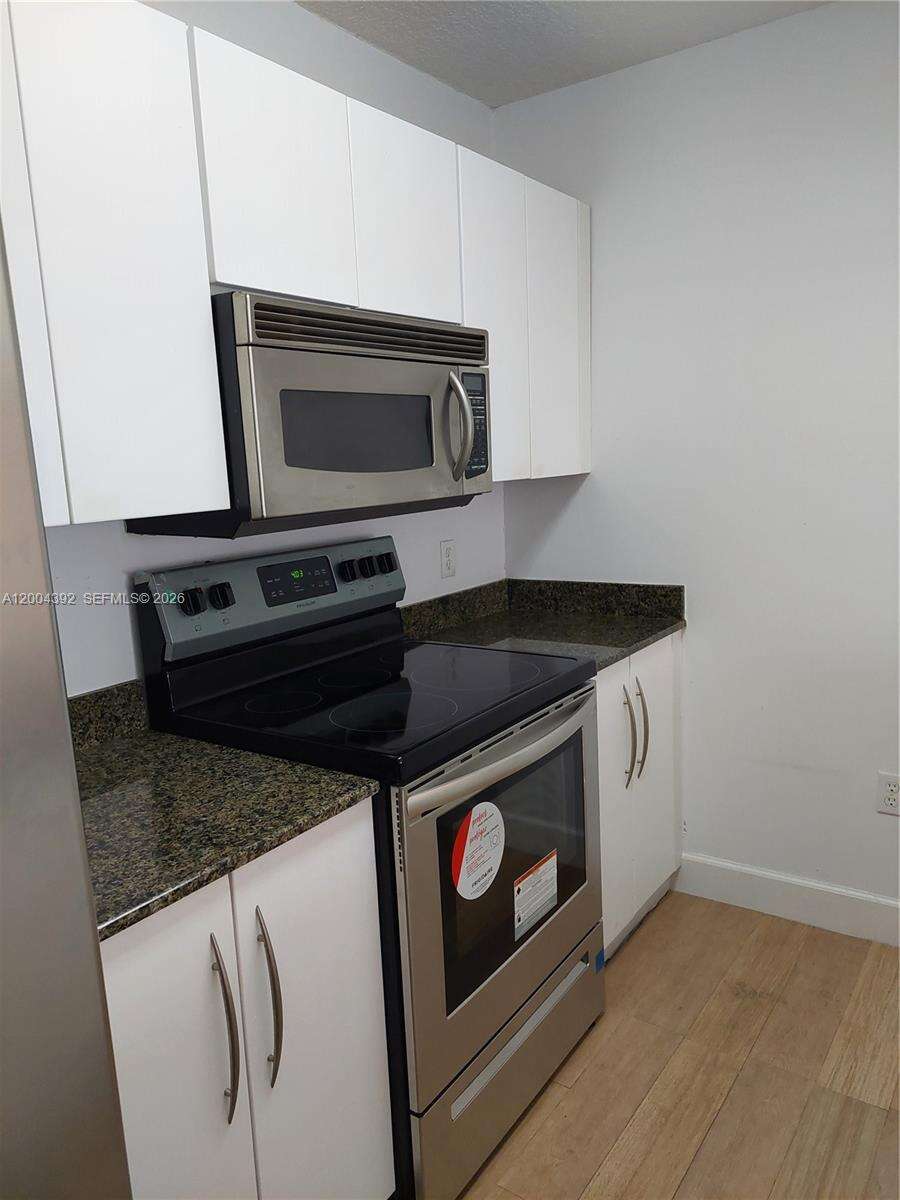 The Club At Brickell Bay at 1200 Brickell Bay Dr, Miami, FL 33131 - For Rent photo 17