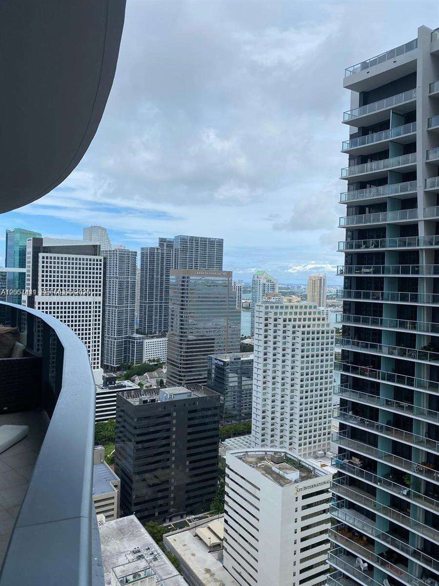 Brickell Flatiron at 1000 Brickell Plz, Miami, FL 33131 - For Rent photo 17