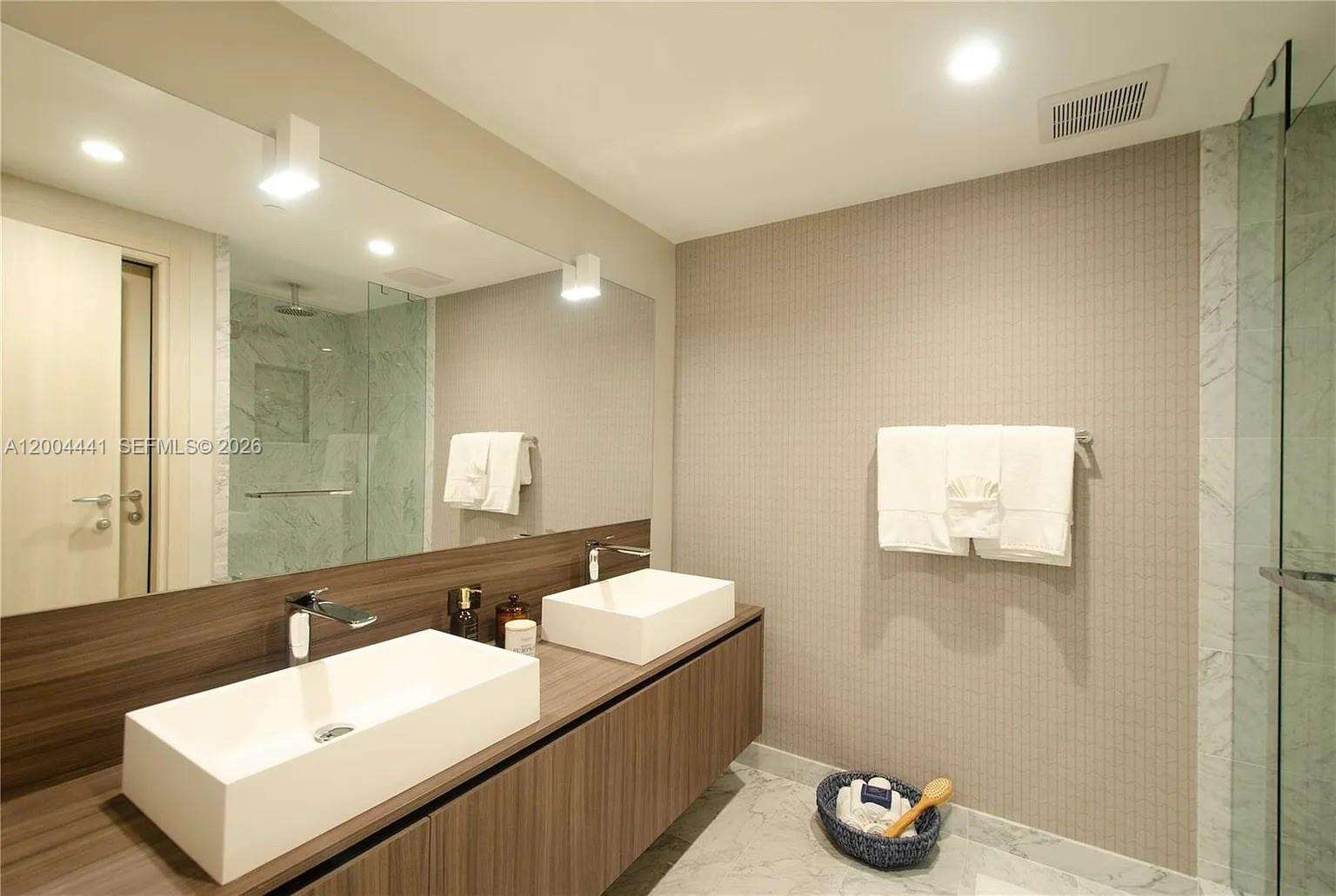 Brickell Flatiron at 1000 Brickell Plz, Miami, FL 33131 - For Rent photo 8