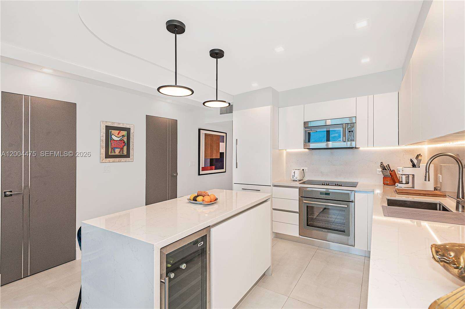 Roney Palace at 2301 Collins Ave, Miami Beach, FL 33139 - For Rent photo 11