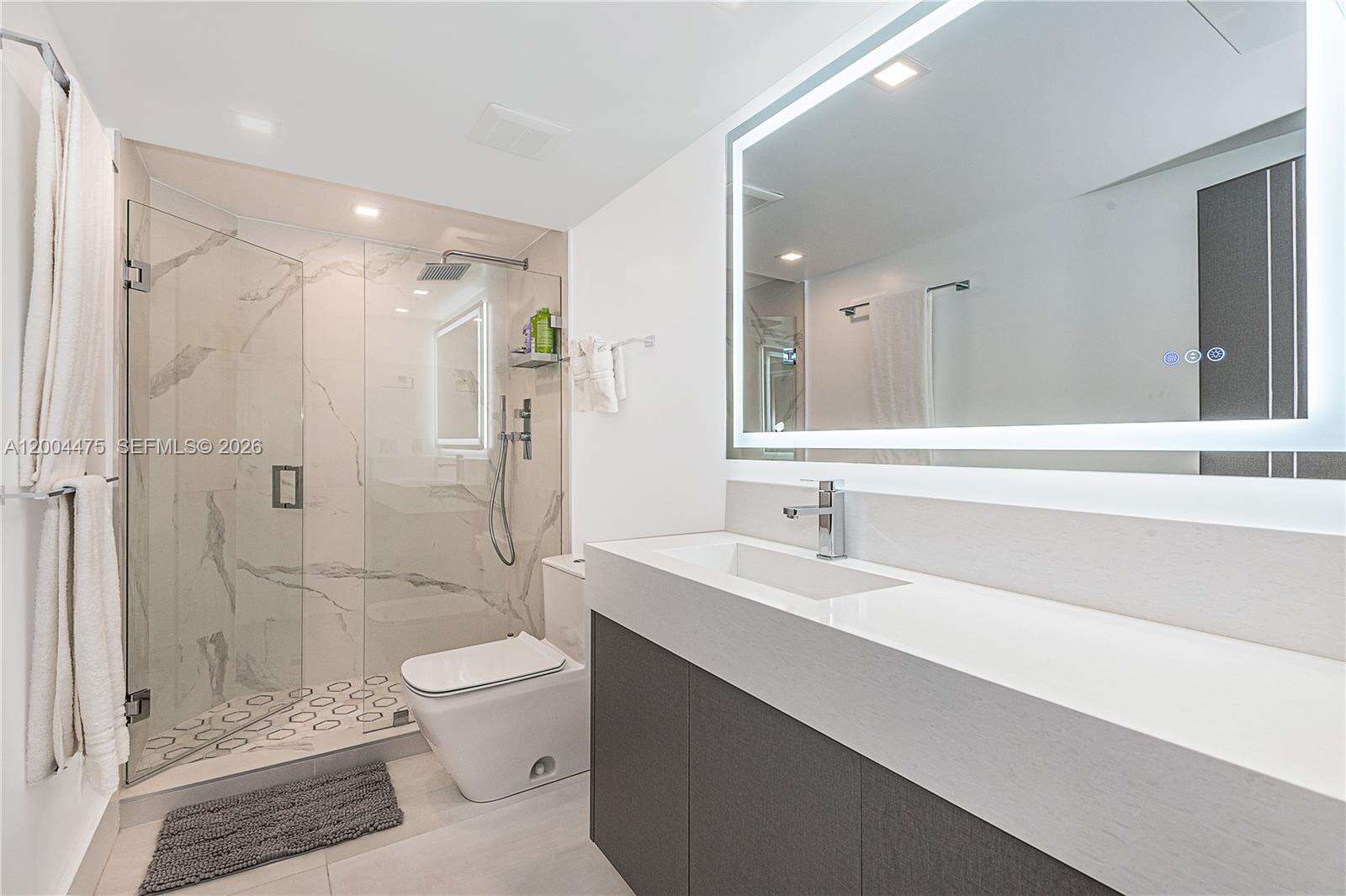 Roney Palace at 2301 Collins Ave, Miami Beach, FL 33139 - For Rent photo 24
