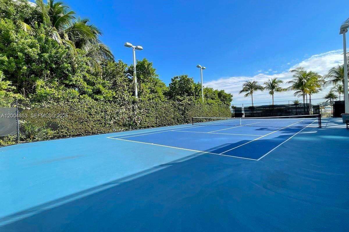 Skyline On Brickell at 2101 Brickell Ave, Miami, FL 33129 - For Rent photo 13