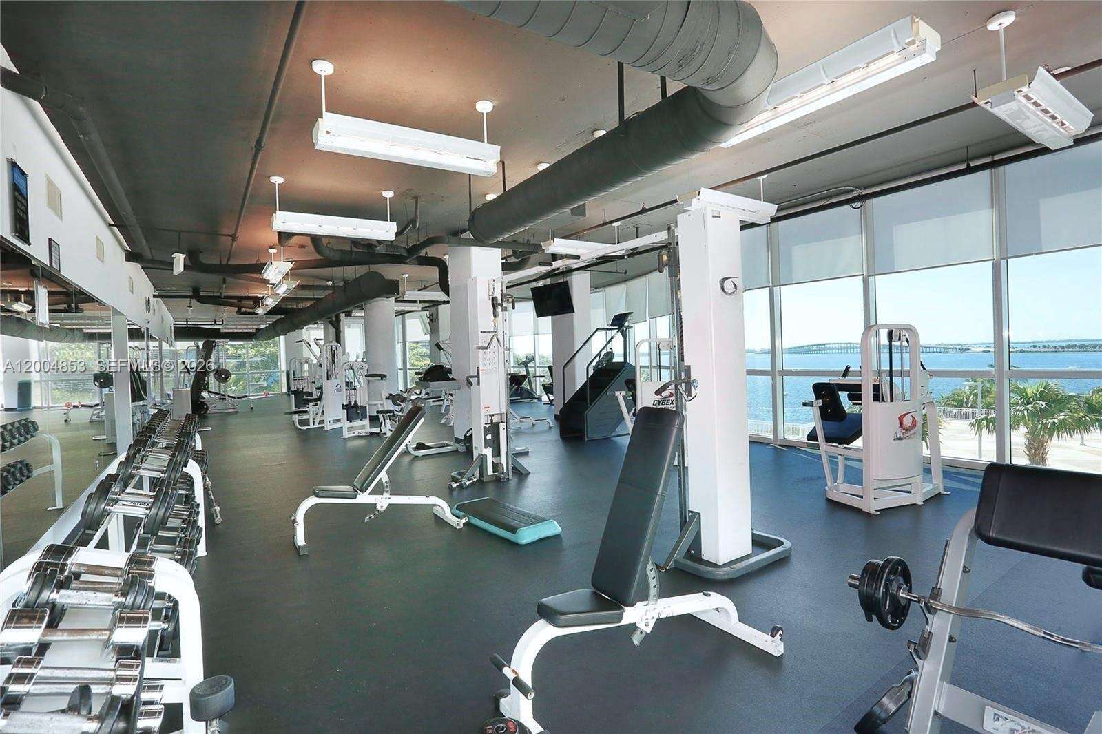 Skyline On Brickell at 2101 Brickell Ave, Miami, FL 33129 - For Rent photo 14