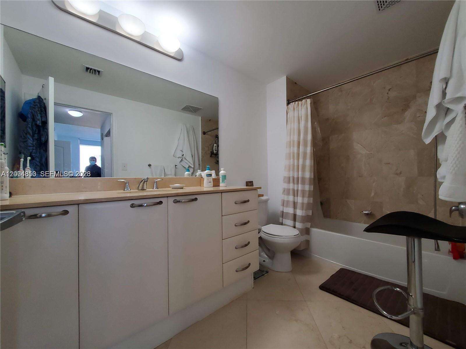 Skyline On Brickell at 2101 Brickell Ave, Miami, FL 33129 - For Rent photo 8