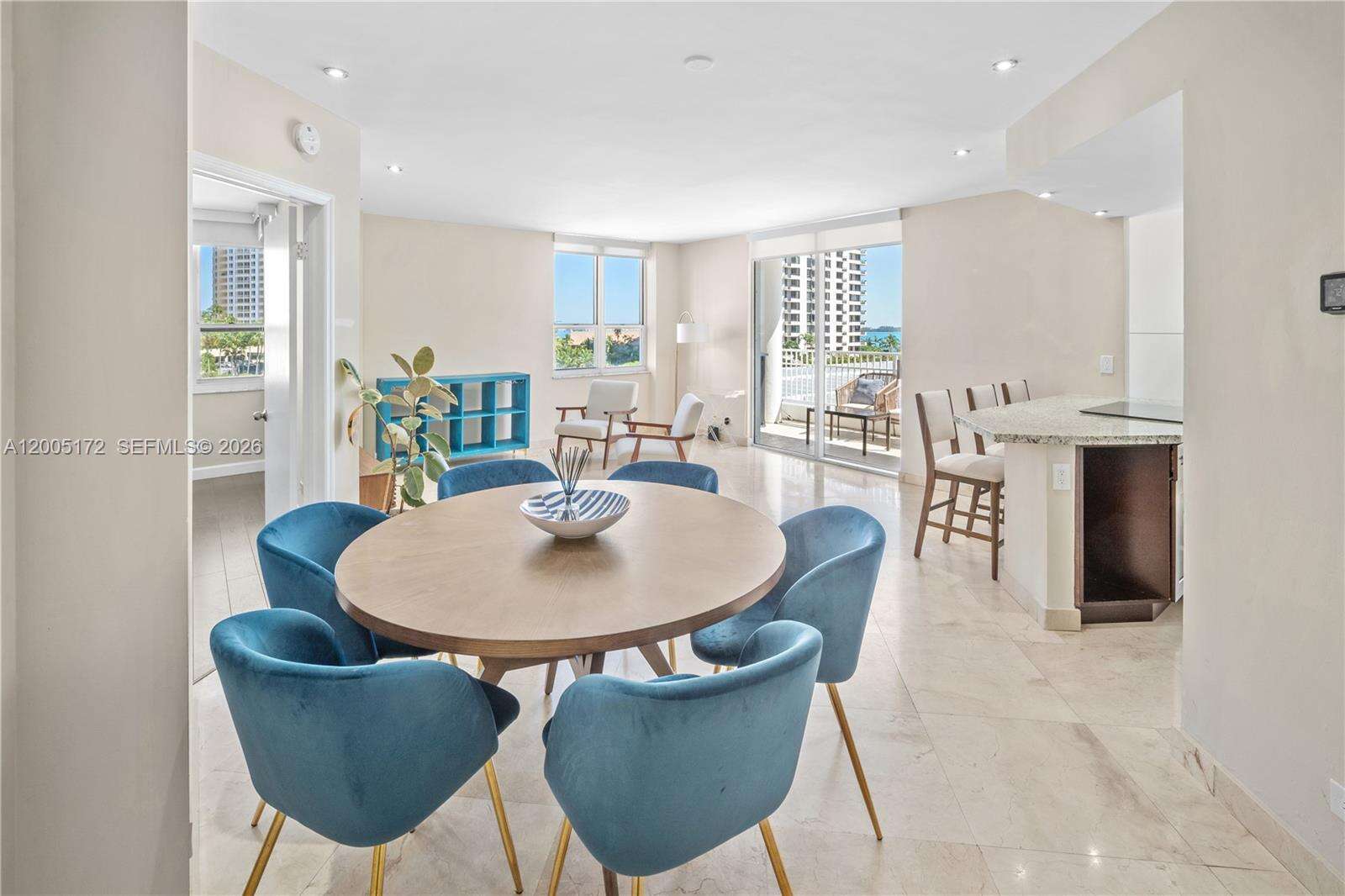 Courvoisier Courts at 701 Brickell Key Blvd, Miami, FL 33131 - For Rent photo 2
