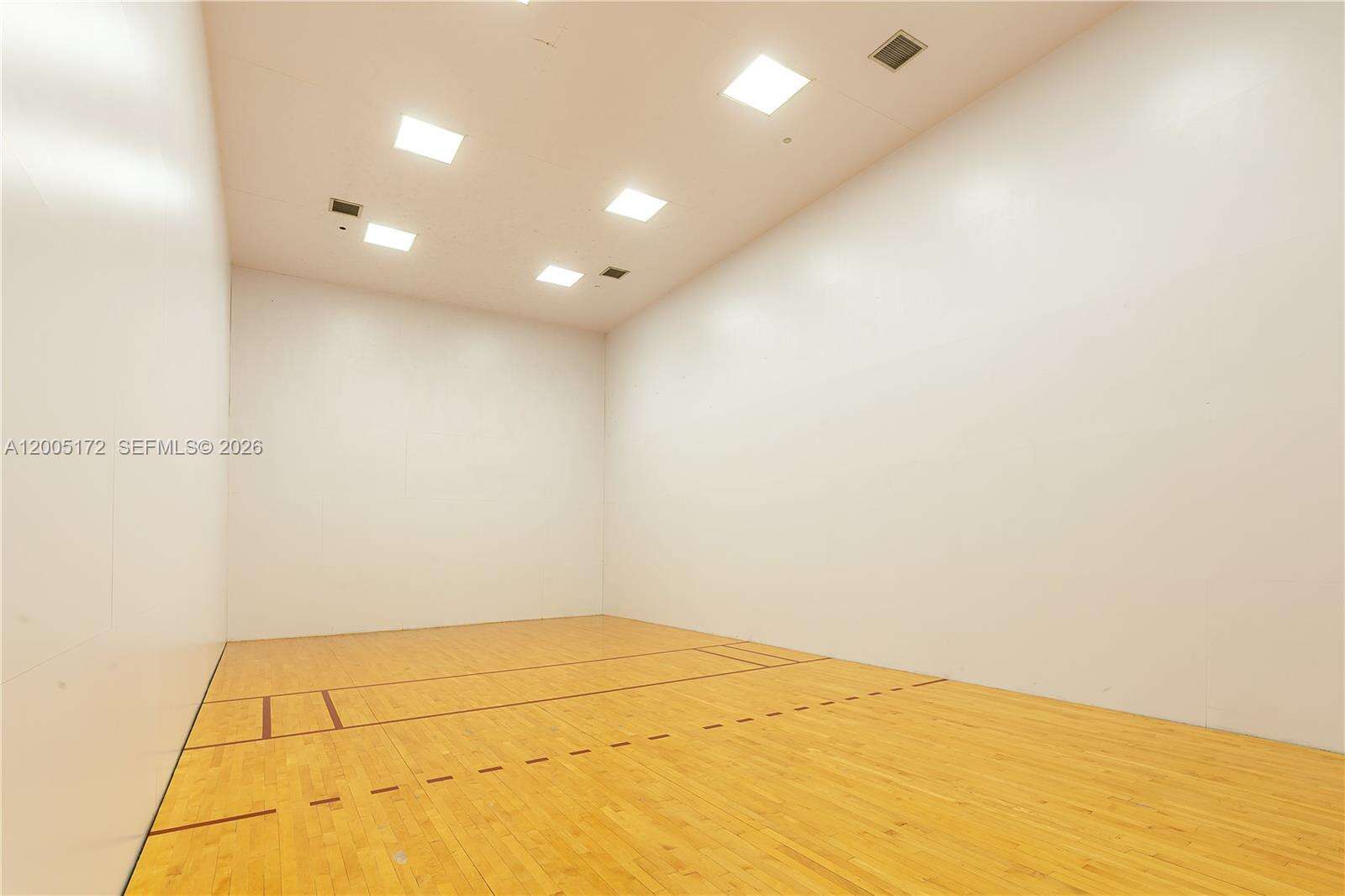 Courvoisier Courts at 701 Brickell Key Blvd, Miami, FL 33131 - For Rent photo 18