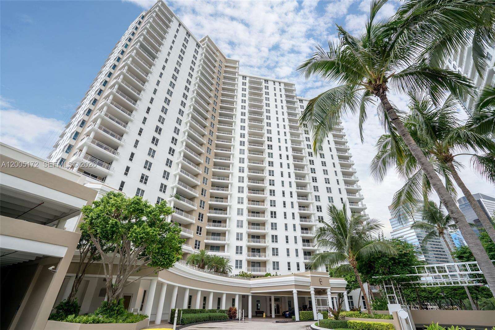 Courvoisier Courts at 701 Brickell Key Blvd, Miami, FL 33131 - For Rent photo 19