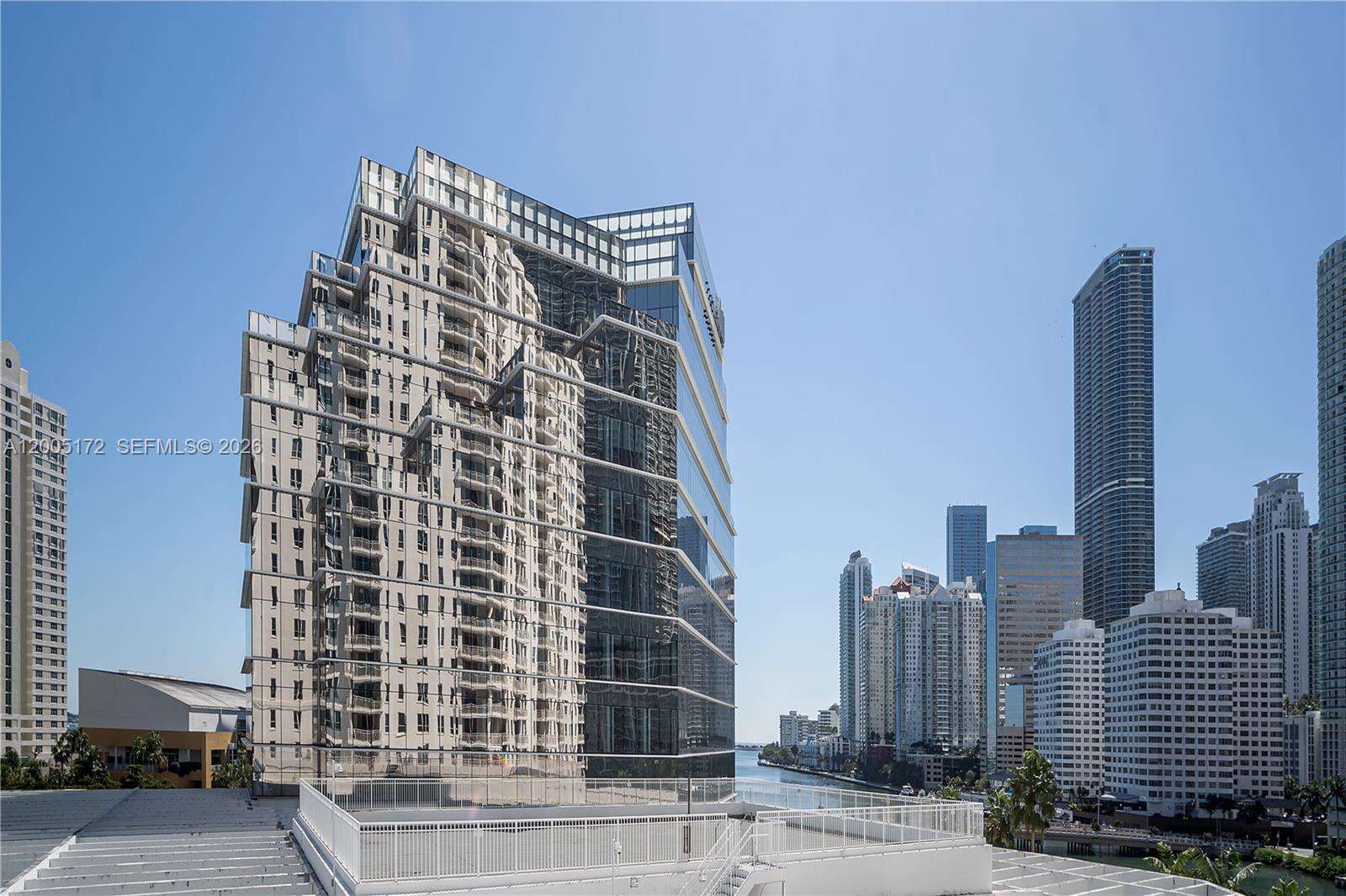 Courvoisier Courts at 701 Brickell Key Blvd, Miami, FL 33131 - For Rent photo 20