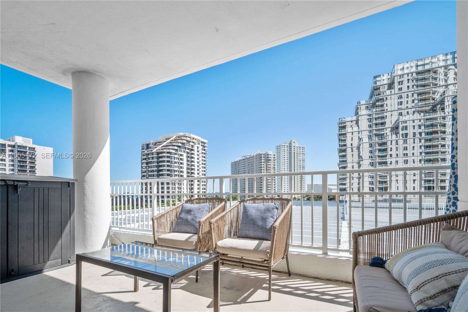 Courvoisier Courts at 701 Brickell Key Blvd, Miami, FL 33131 - For Rent photo 7
